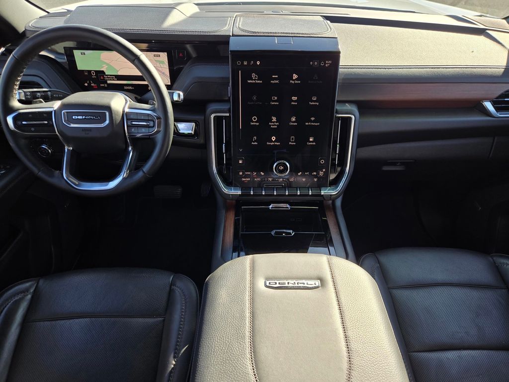 2025 GMC Yukon Denali - Photo 12