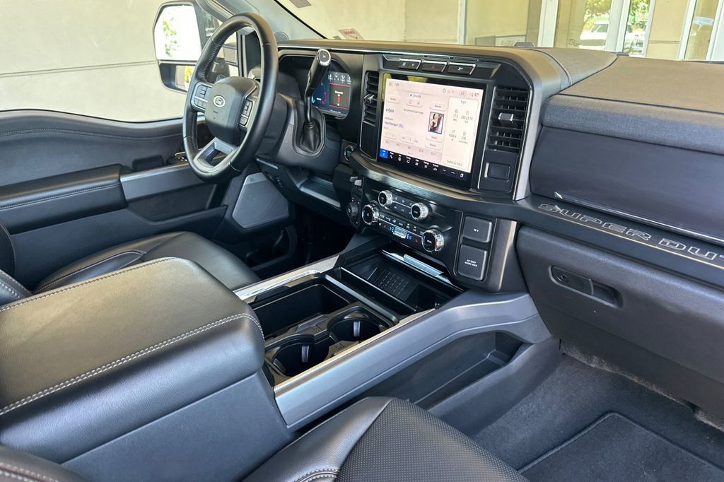 2024 Ford F-250 Super Duty Lariat - Photo 12
