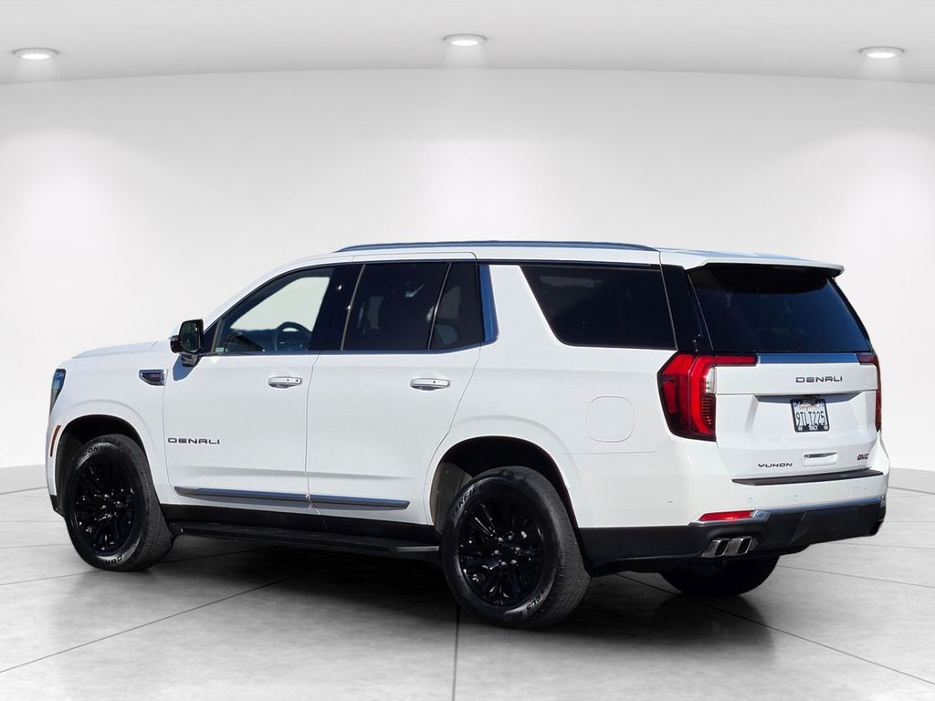 2025 GMC Yukon Denali - Photo 8