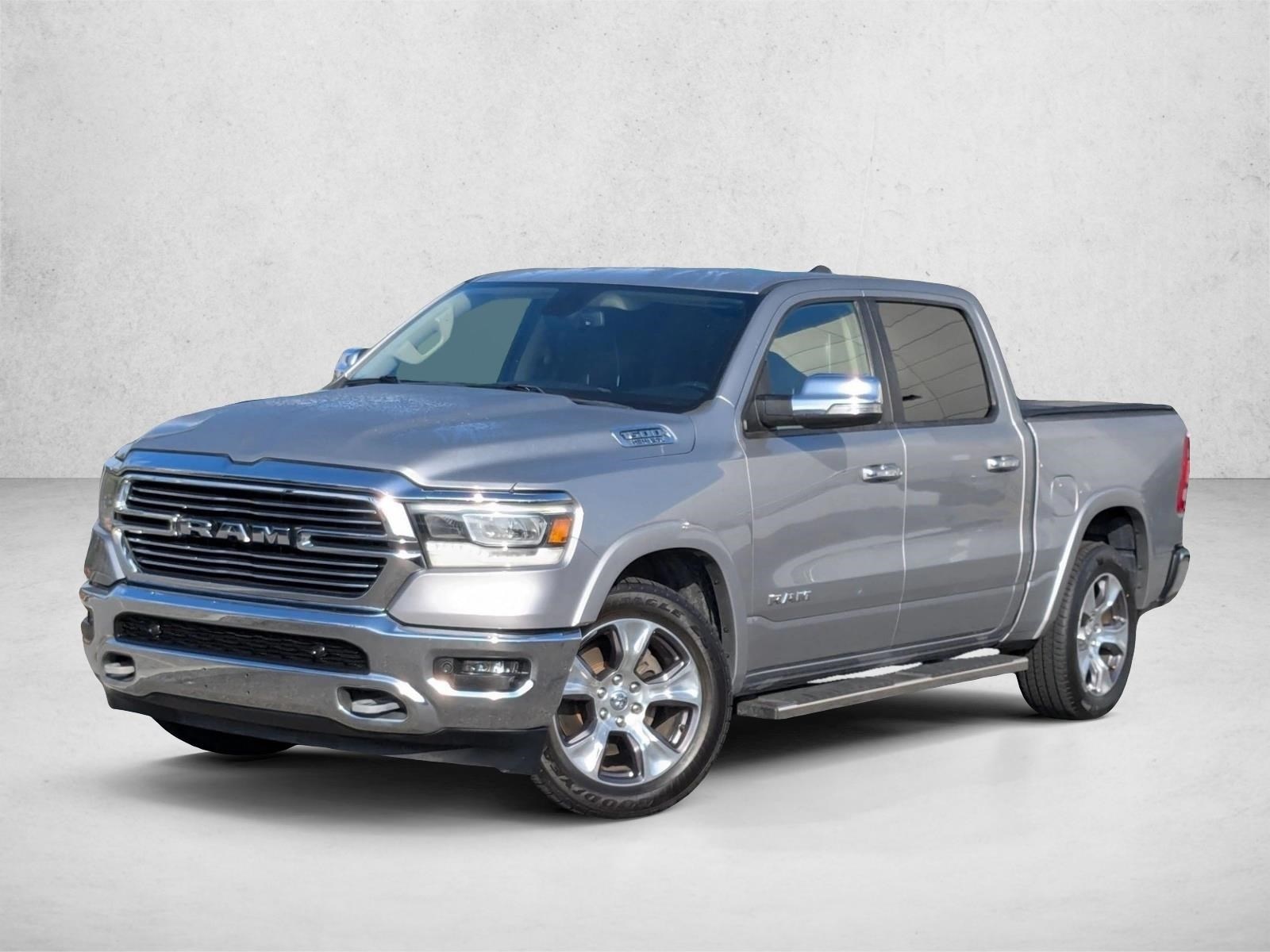 2019 RAM 1500 Laramie Crew Cab 5'7's photo