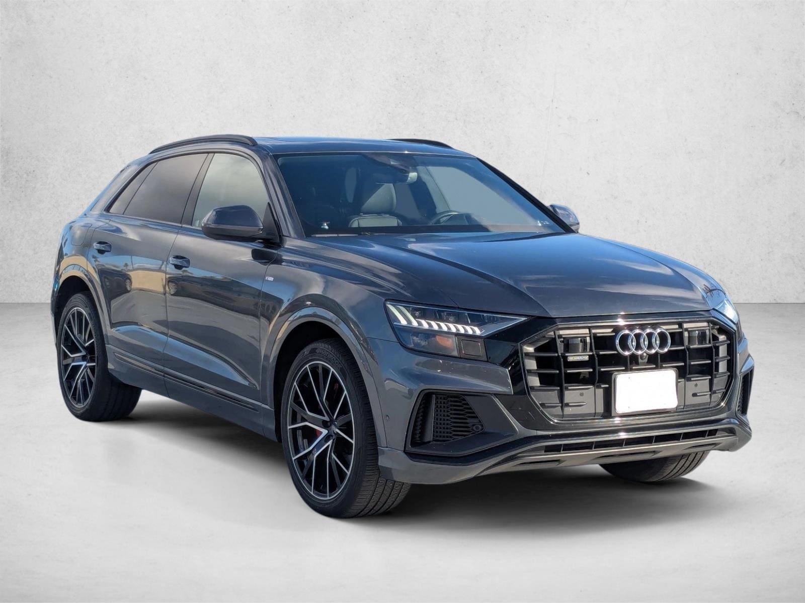 2019 Audi Q8 Prestige photo 3