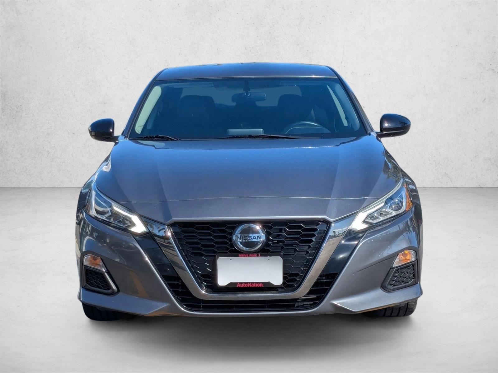 2019 Nissan Altima 2.5 SR photo 2