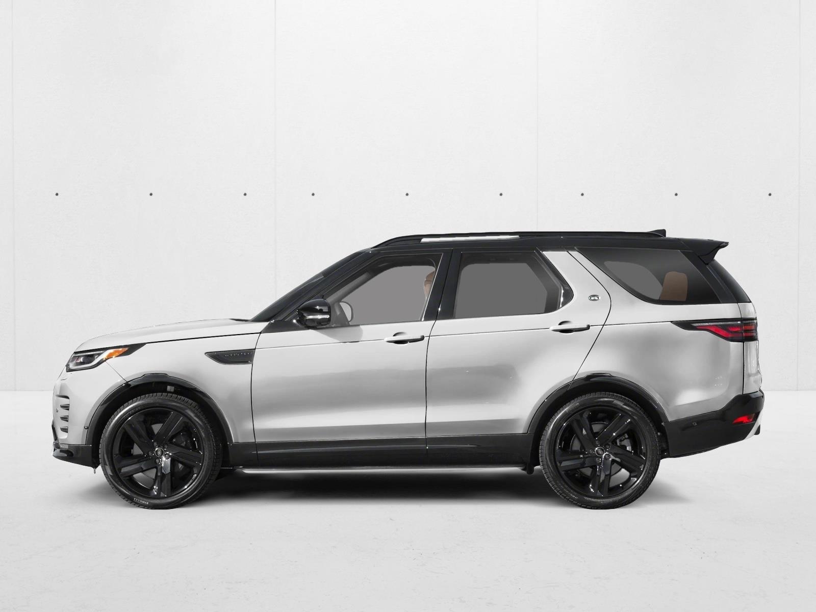 2025 Land Rover Discovery P300 S photo 3