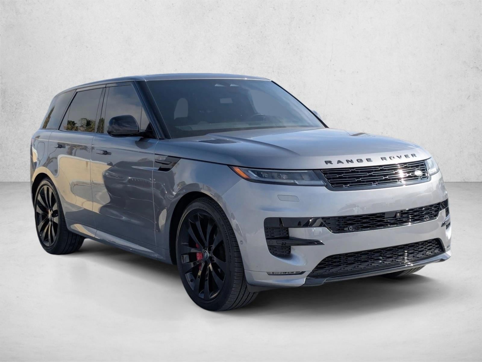 2025 Land Rover Range Rover Sport Dynamic SE photo 3