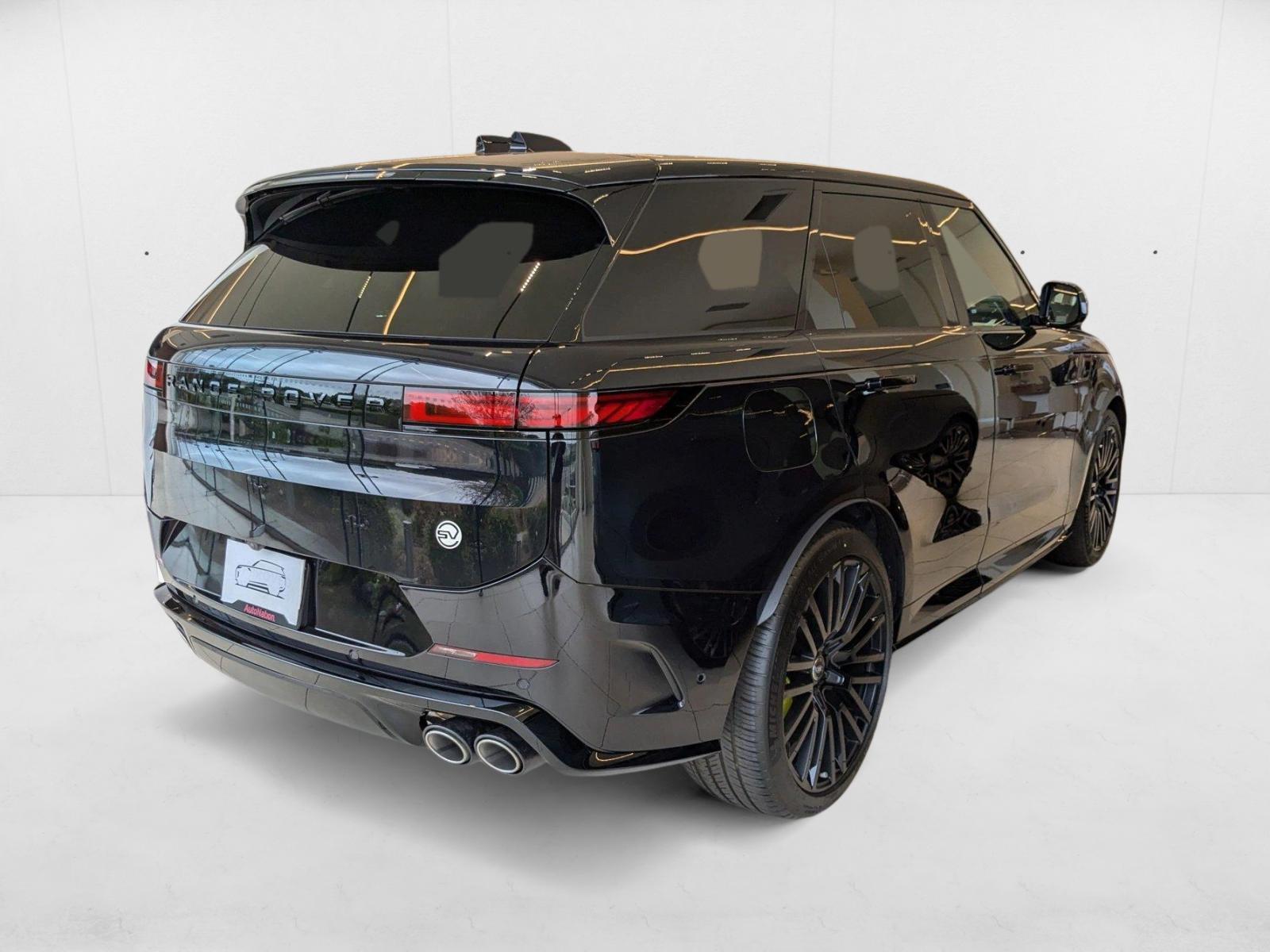 2025 Land Rover Range Rover Sport photo 2