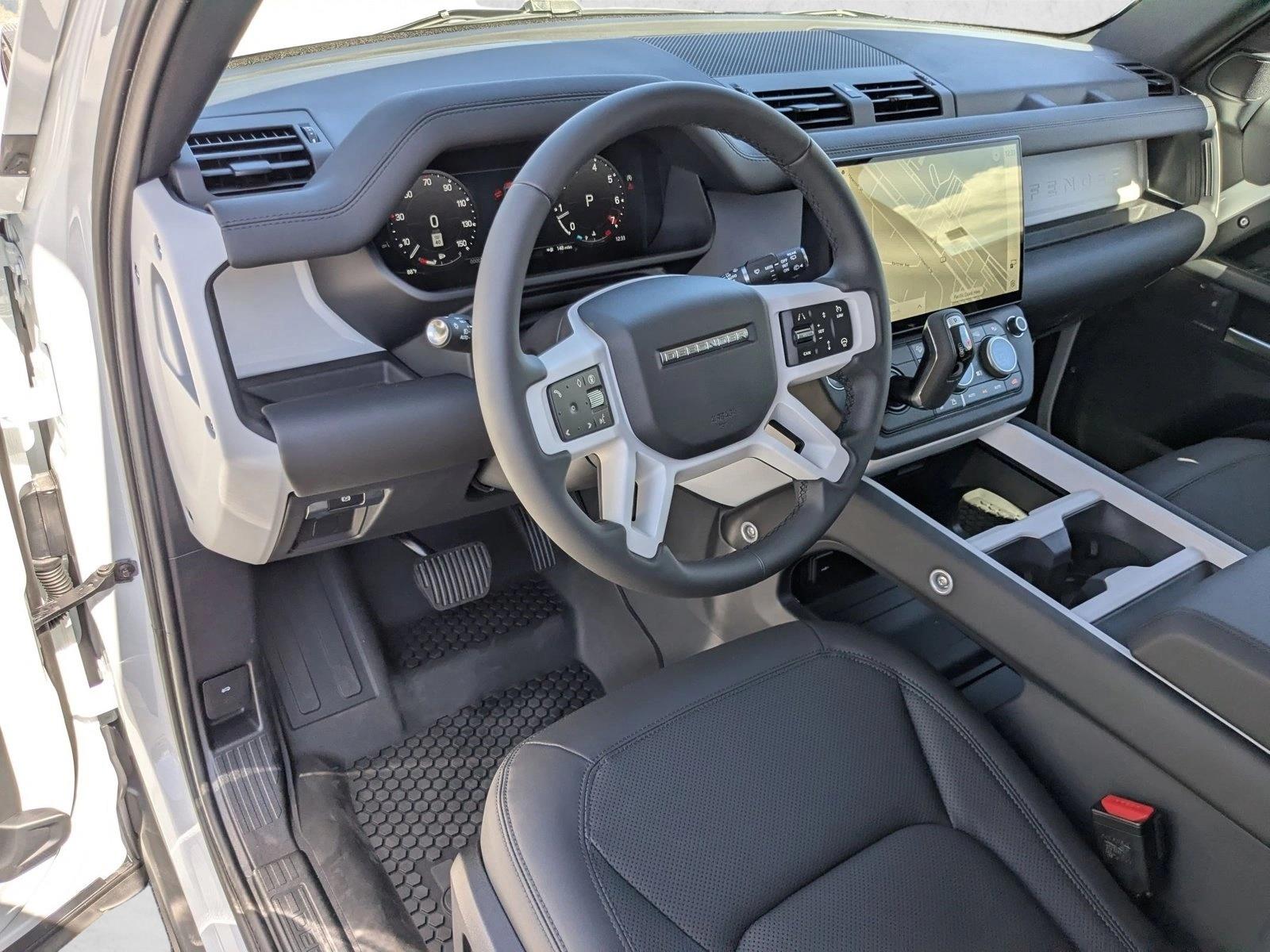 2026 Land Rover Defender 110 S photo 3