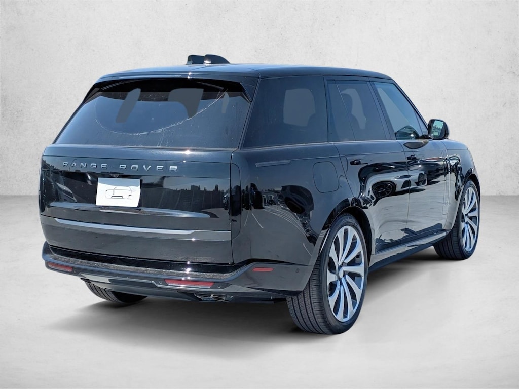 New 2025 Land Rover Range Rover SE Sport Utility