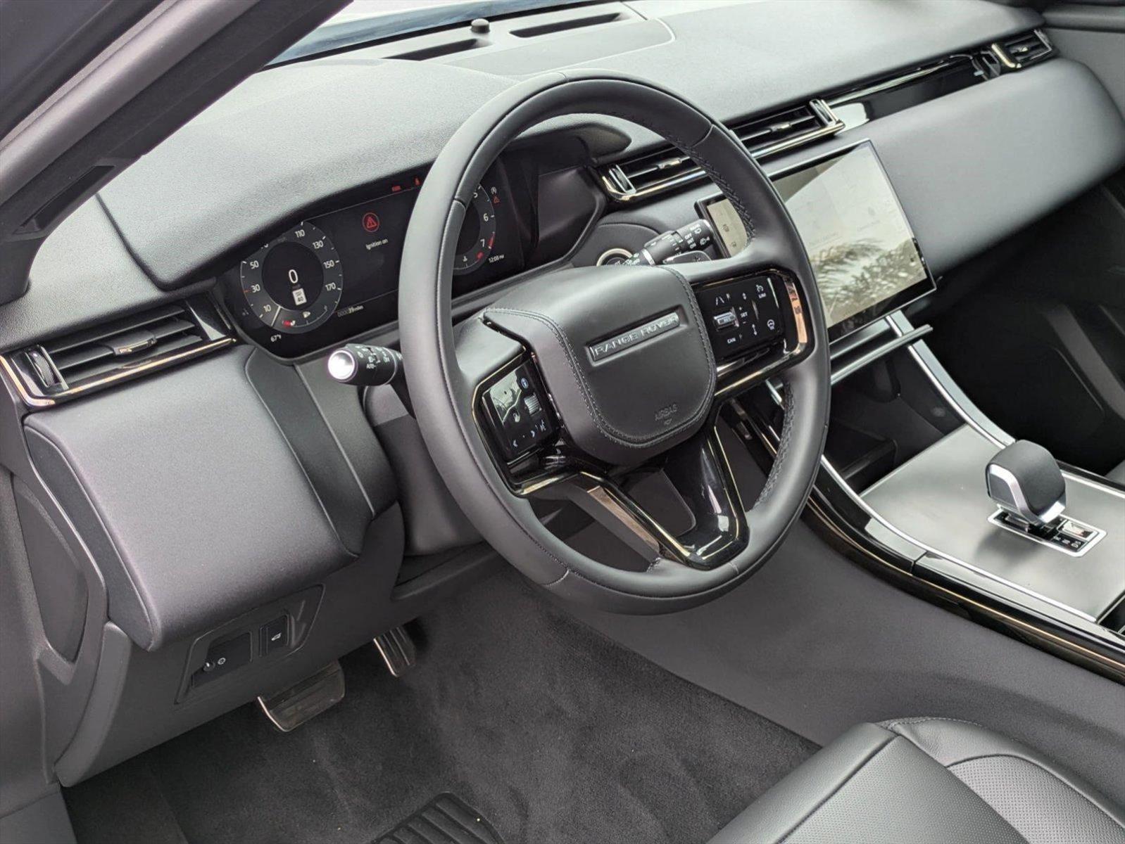 2025 Land Rover Range Rover Velar SE photo 2