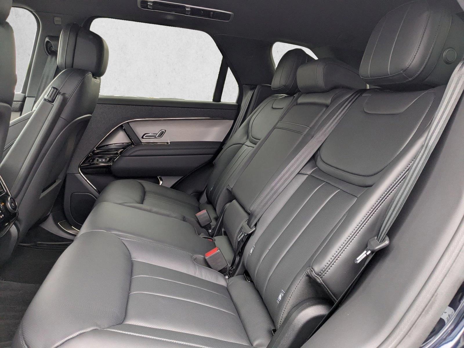 2026 Land Rover Range Rover Sport Dynamic SE - Photo 16