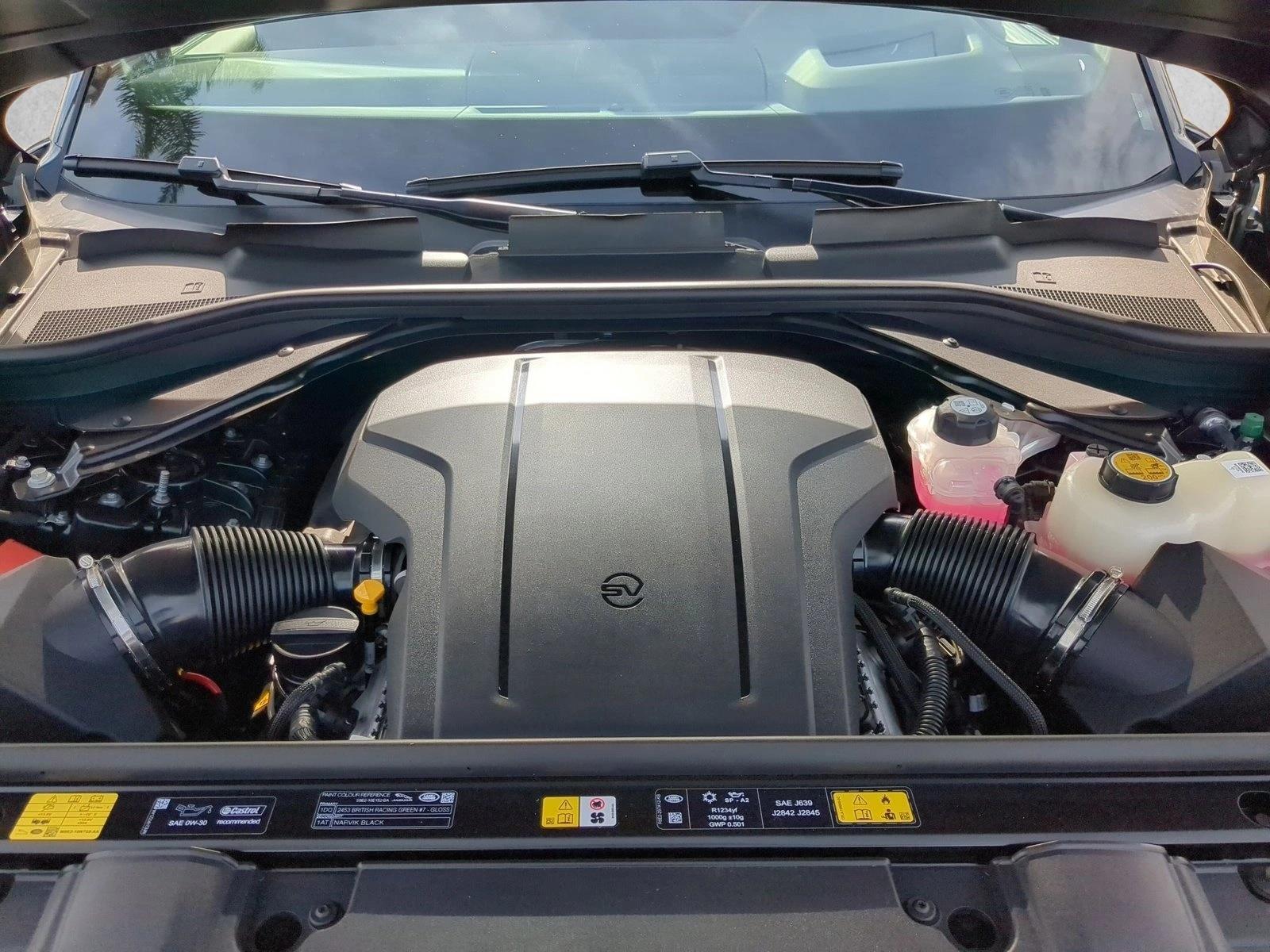 2026 Land Rover Range Rover SV - Photo 18