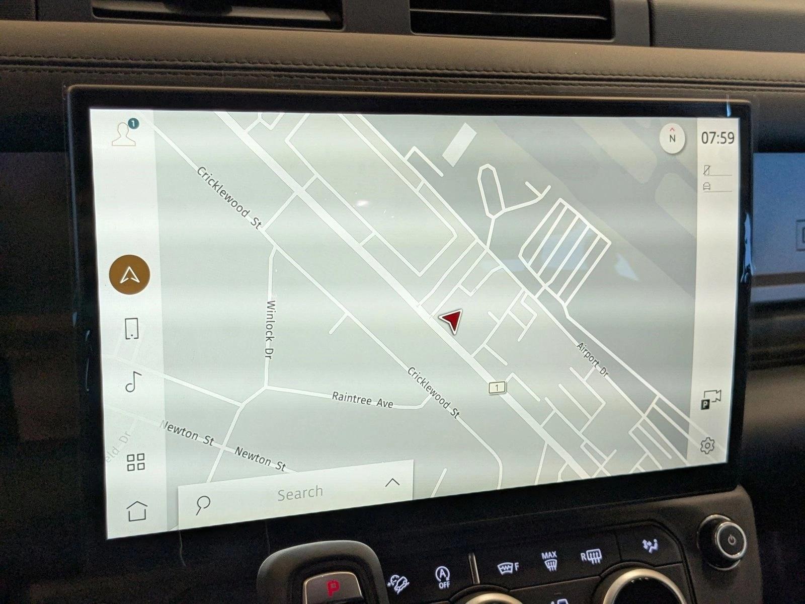 2026 Land Rover Defender V8 - Photo 13