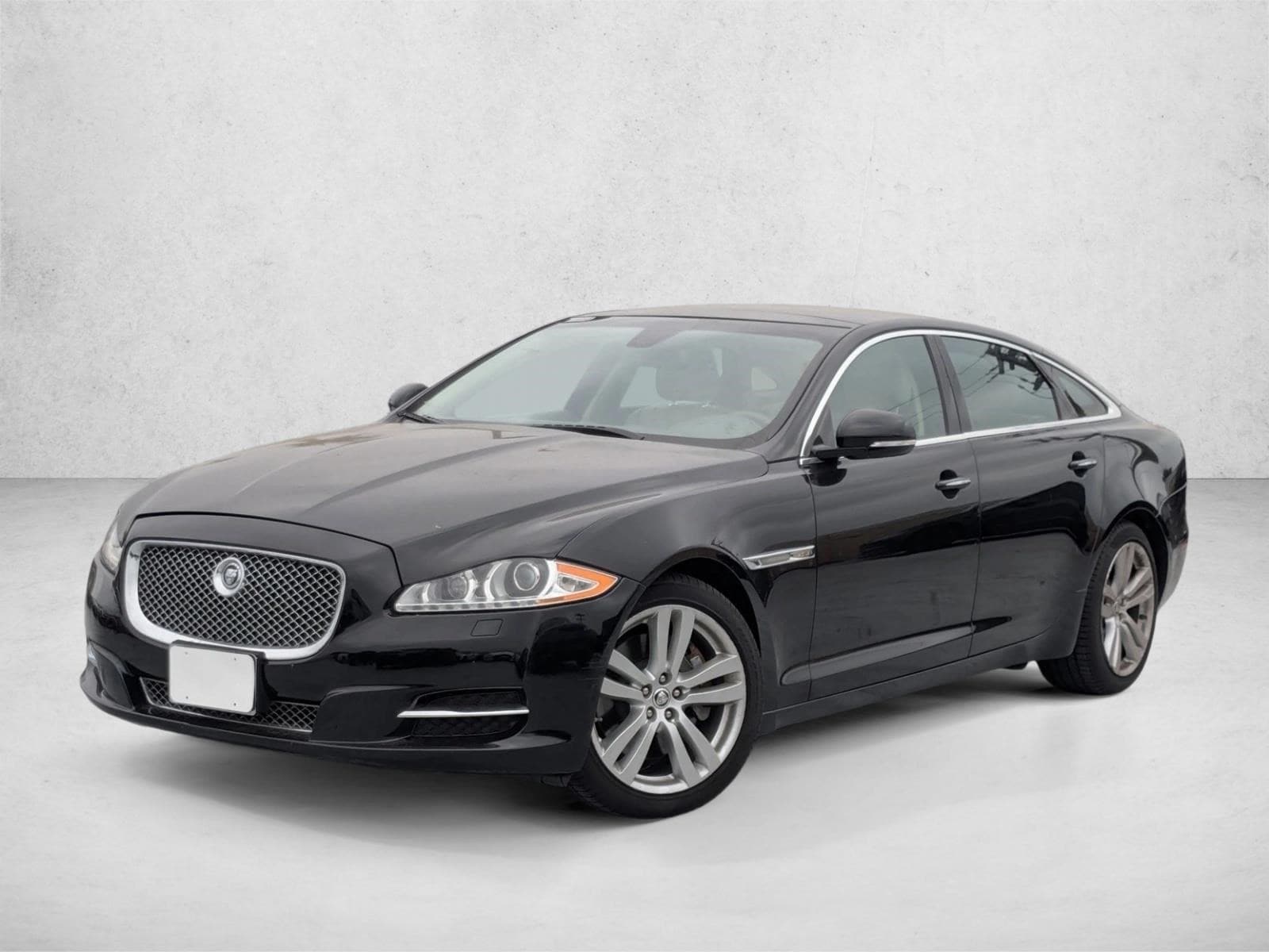 2011 Jaguar XJ XJL's photo