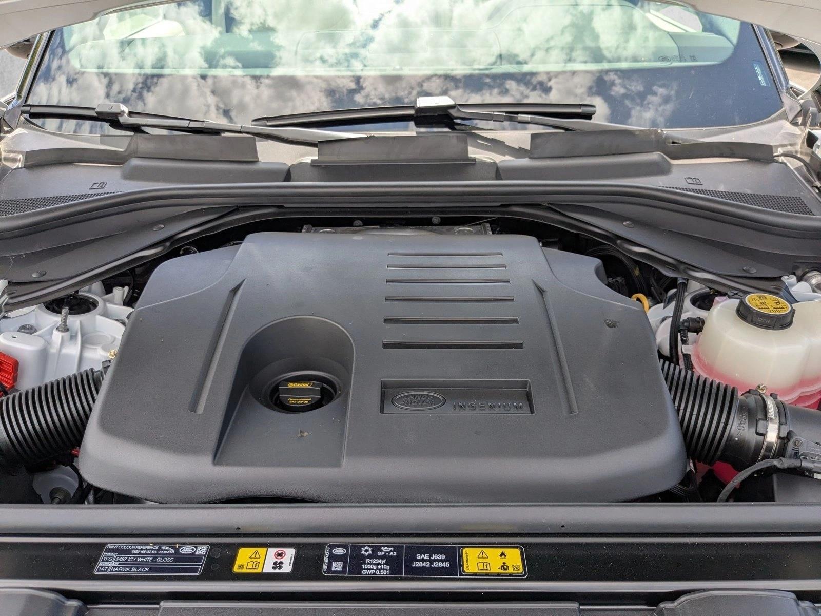 2026 Land Rover Range Rover SE - Photo 18