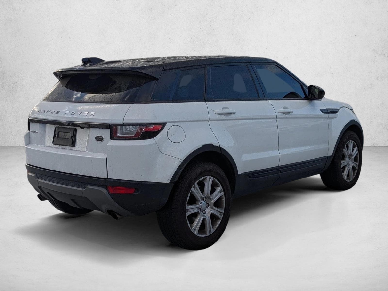 2017 Land Rover Range Rover Evoque SE Premium photo 5