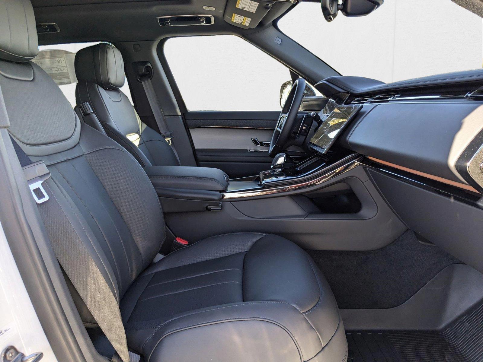 2025 Land Rover Range Rover Sport Dynamic SE - Photo 17