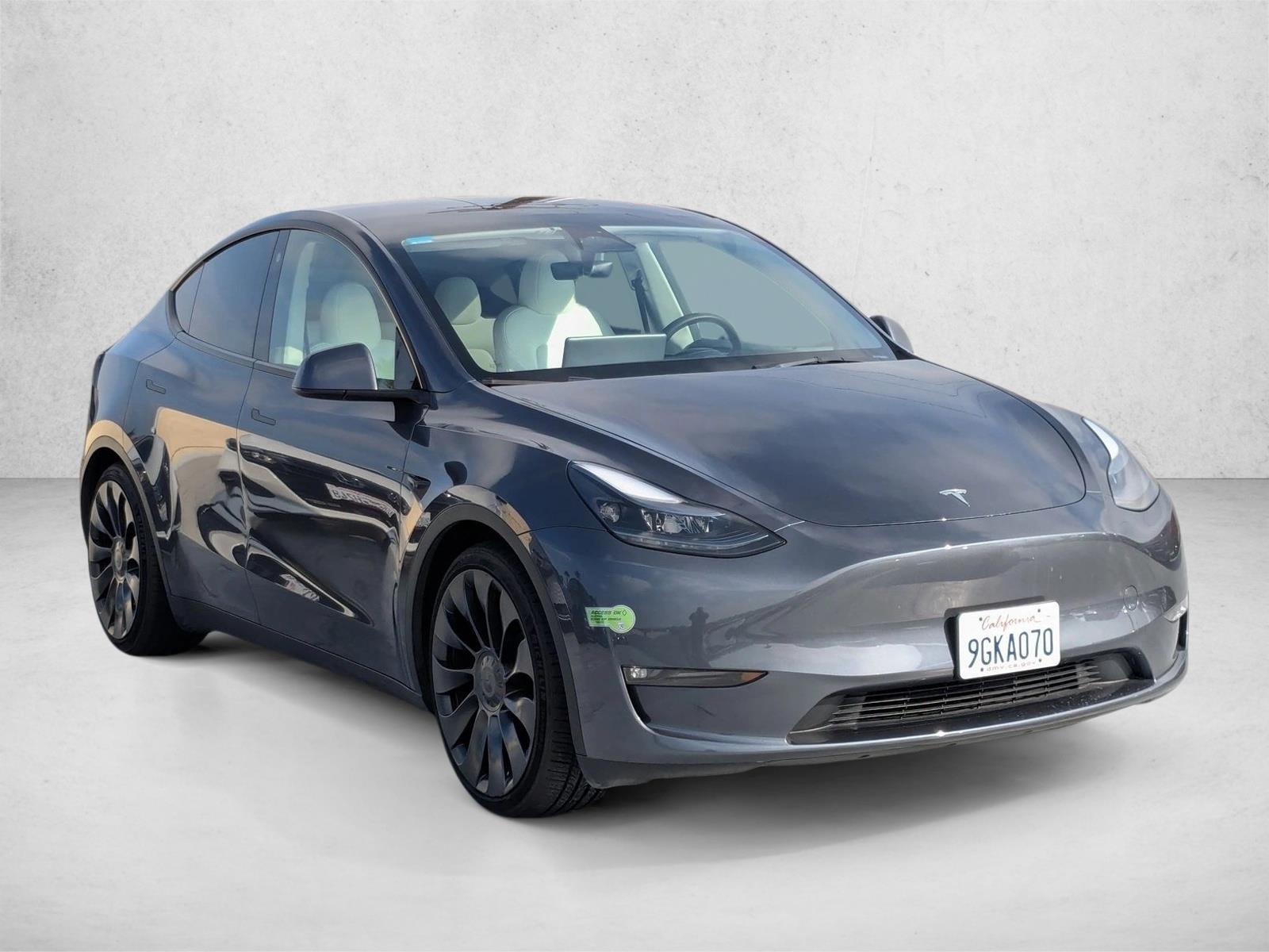 2023 Tesla Model Y Performance photo 3