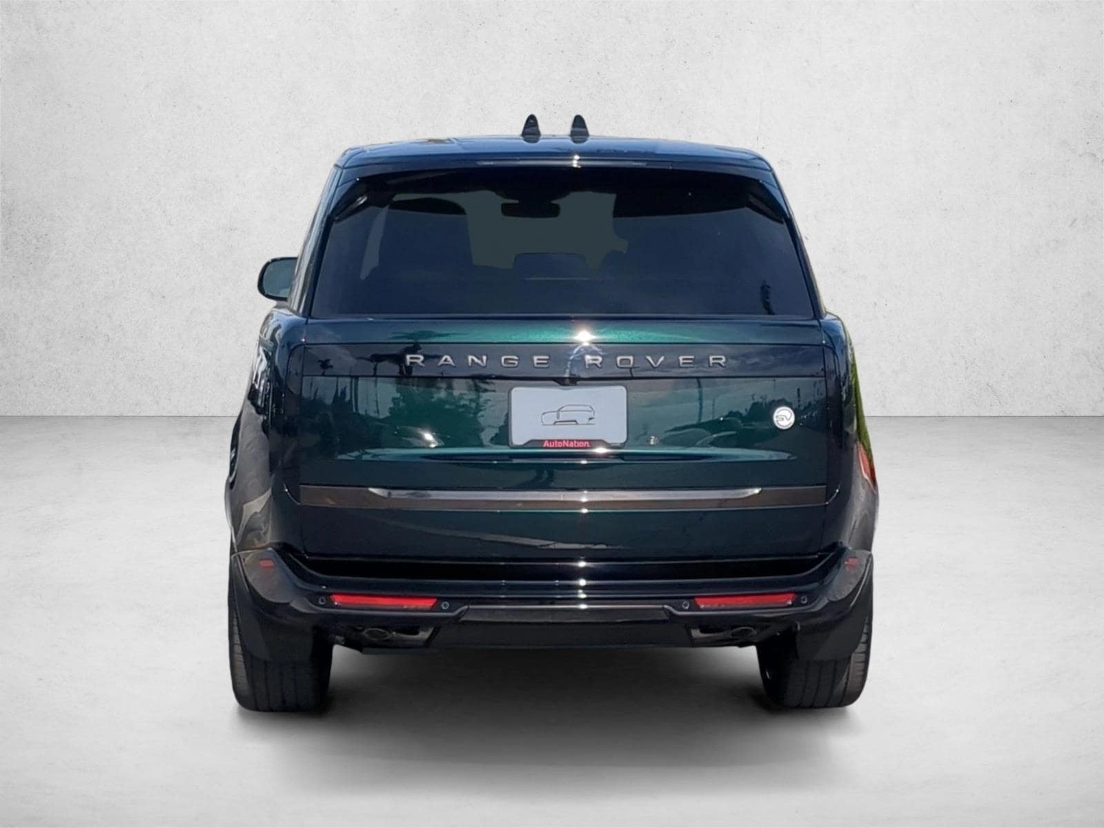 2026 Land Rover Range Rover SV - Photo 8