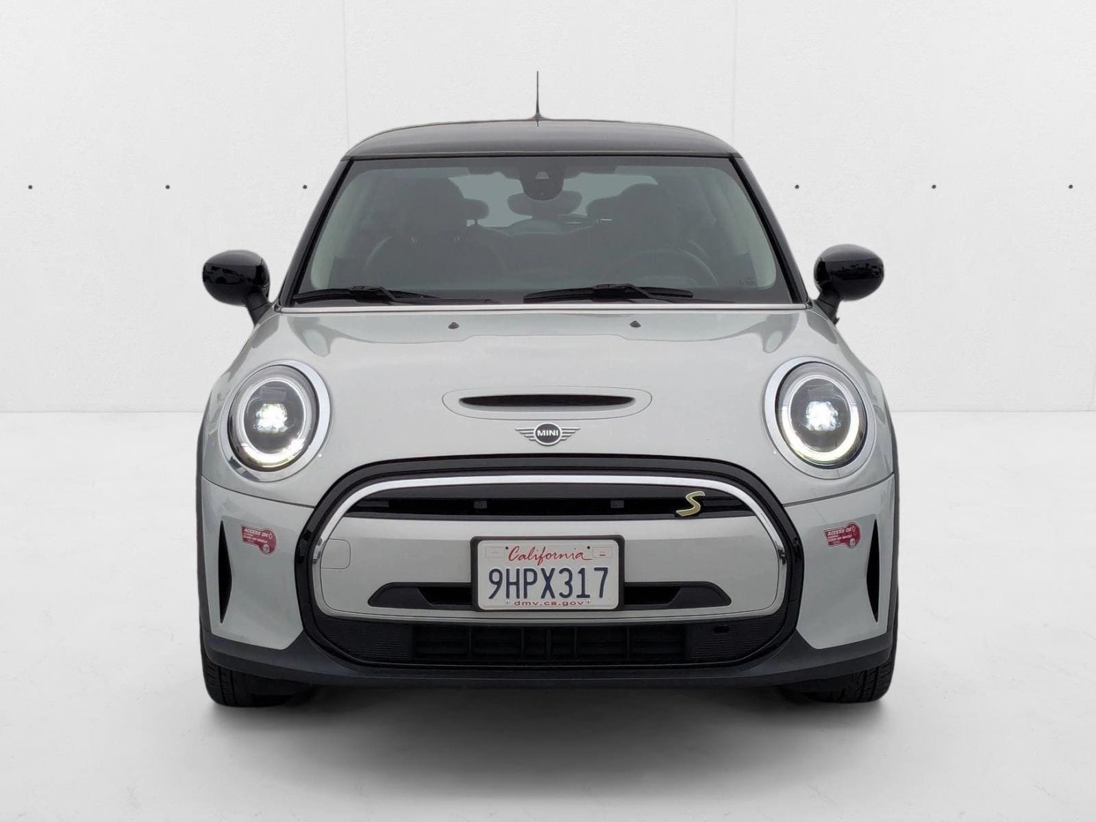 Used 2022 MINI Hardtop 2 Door SE with VIN WMW13DJ02N2R90661 for sale in Torrance, CA