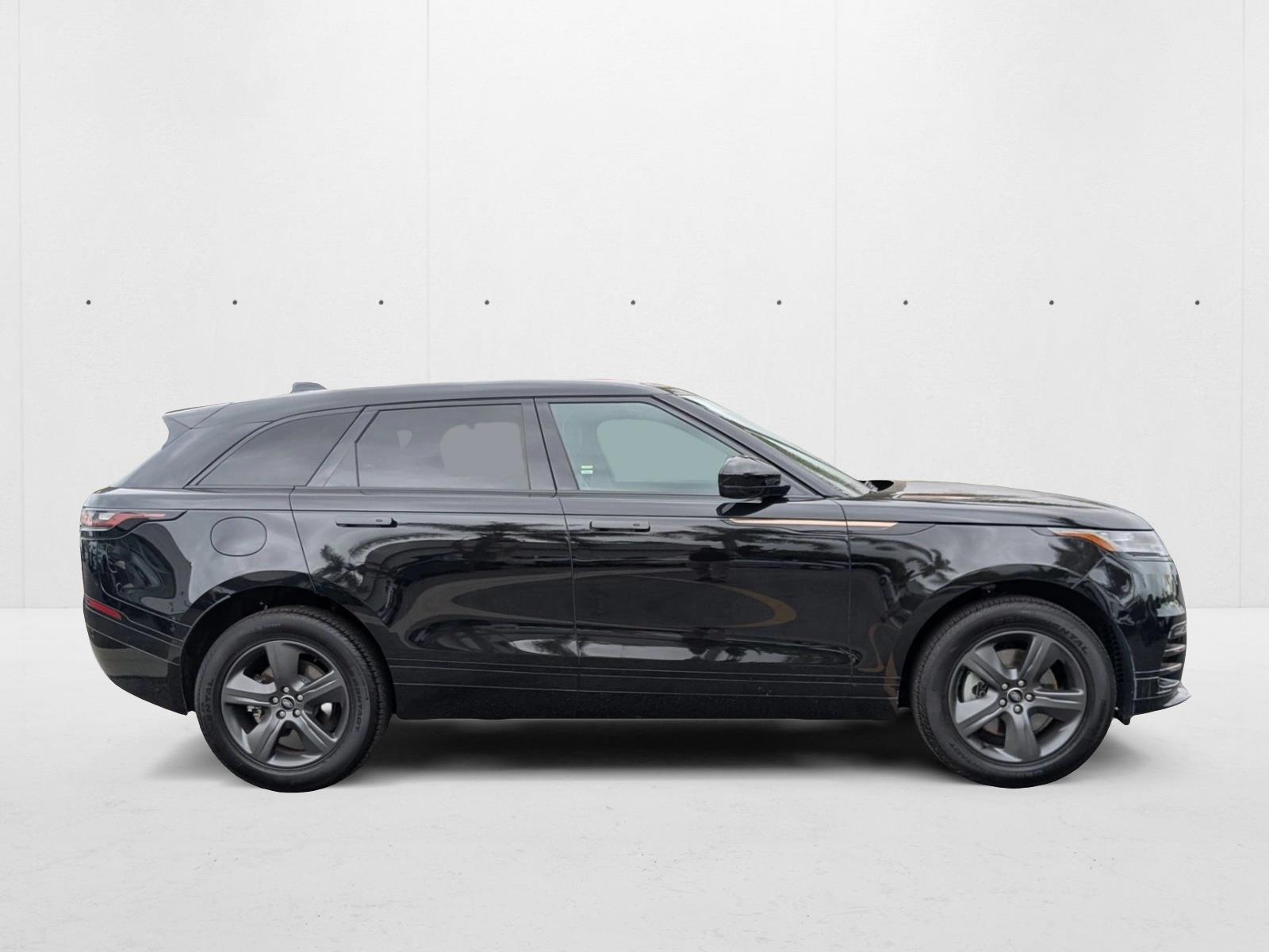 2023 Land Rover Range Rover Velar R-Dynamic S photo 4