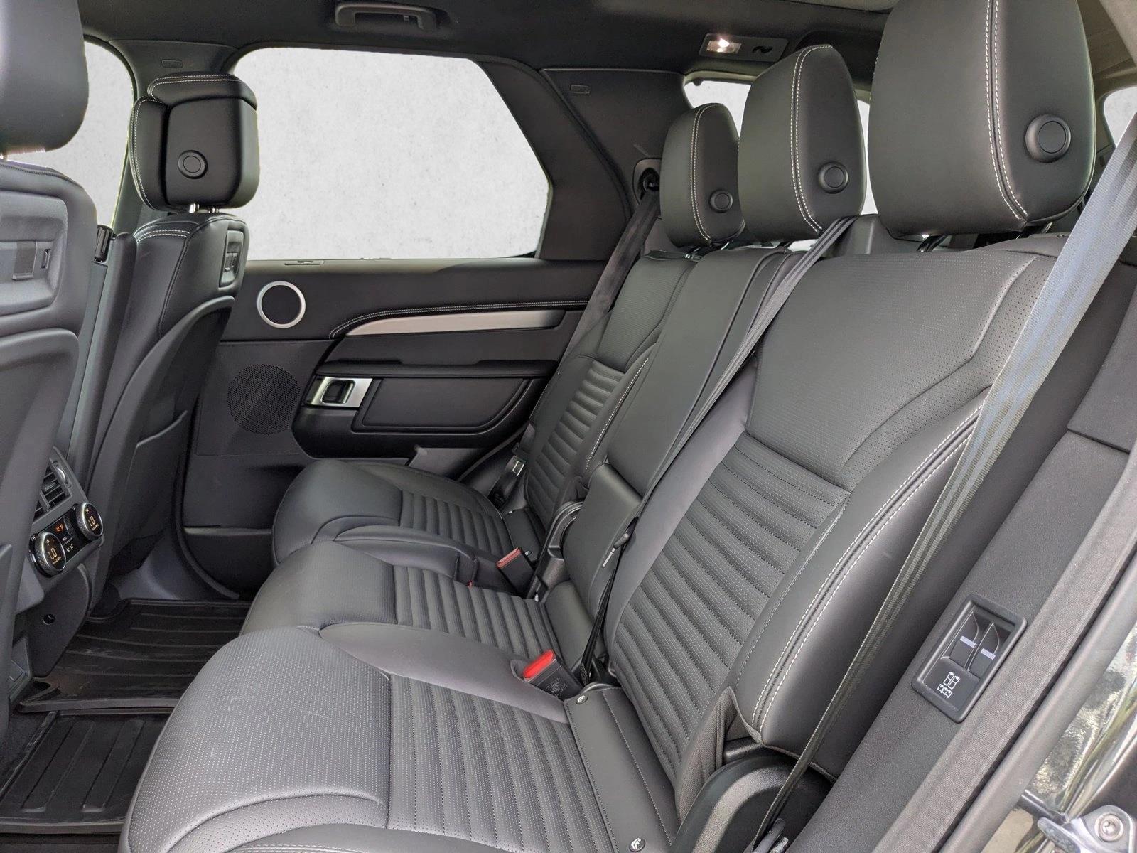 2026 Land Rover Discovery Tempest Edition - Photo 15