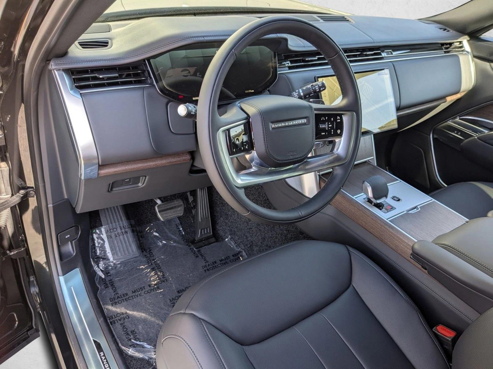 2026 Land Rover Range Rover SE