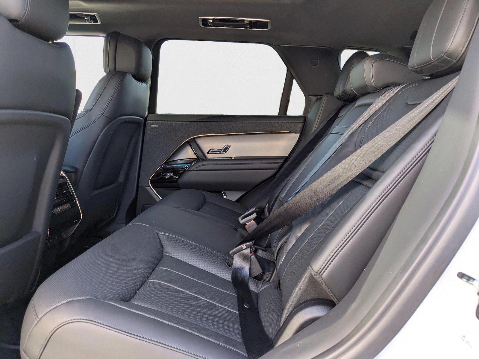 2025 Land Rover Range Rover Sport Dynamic SE - Photo 16