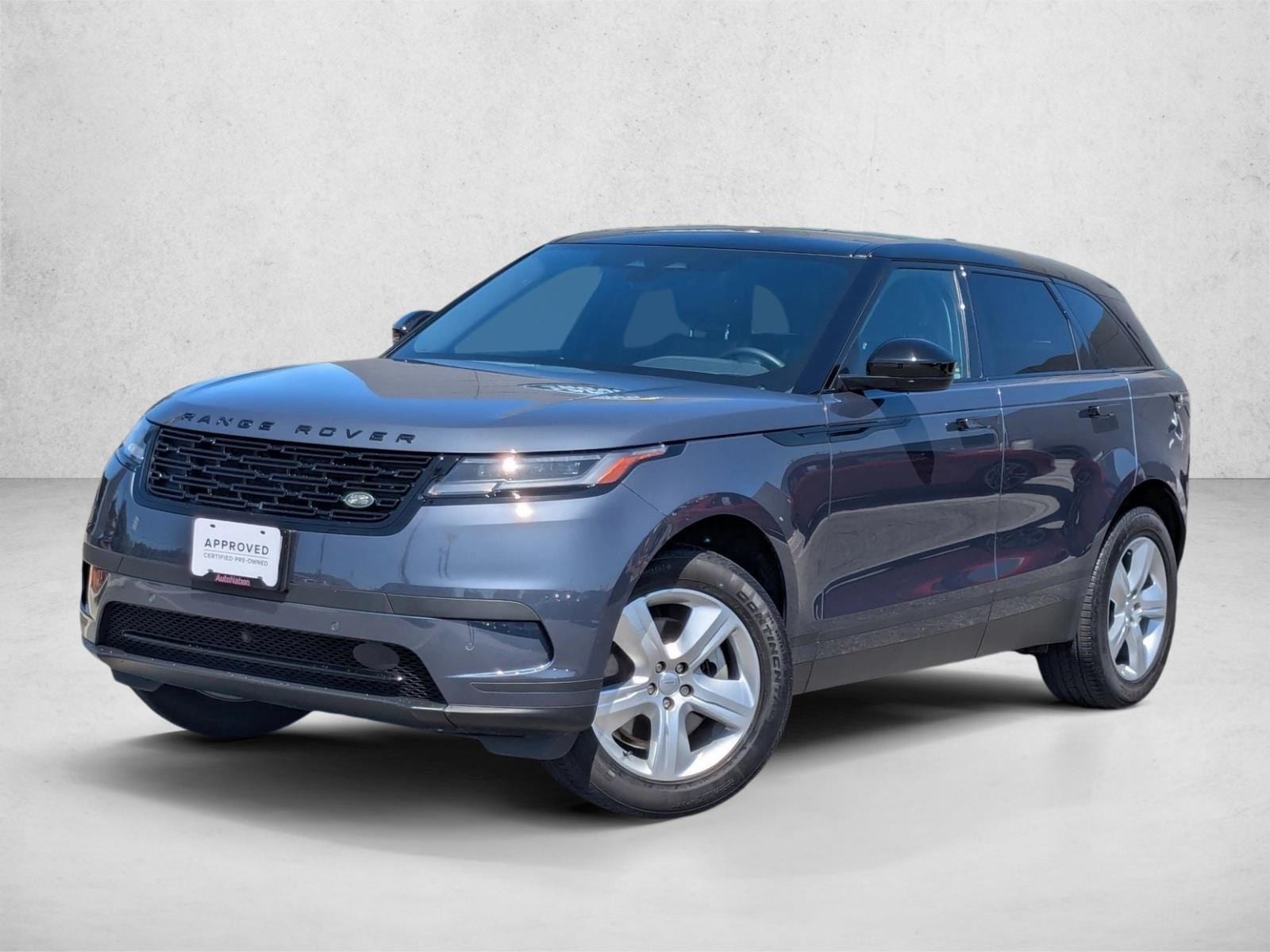 2025 Land Rover Range Rover Velar P250 S's photo