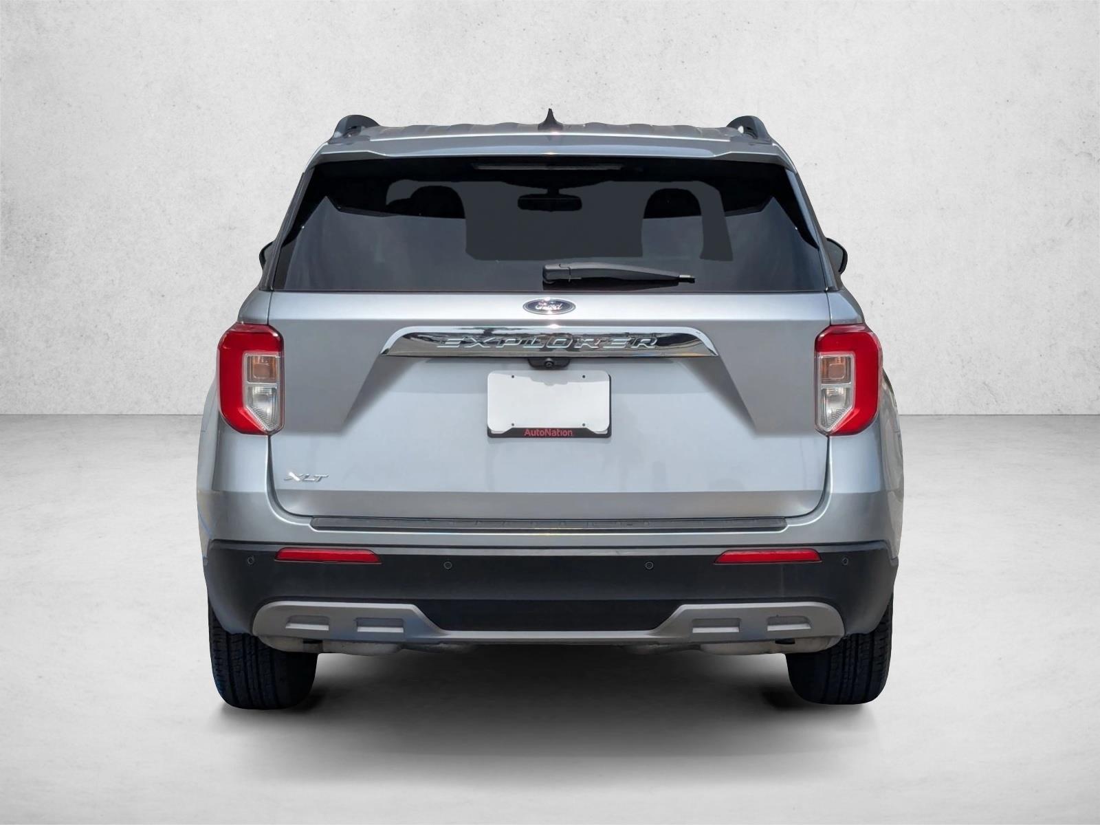 2022 Ford Explorer XLT photo 6