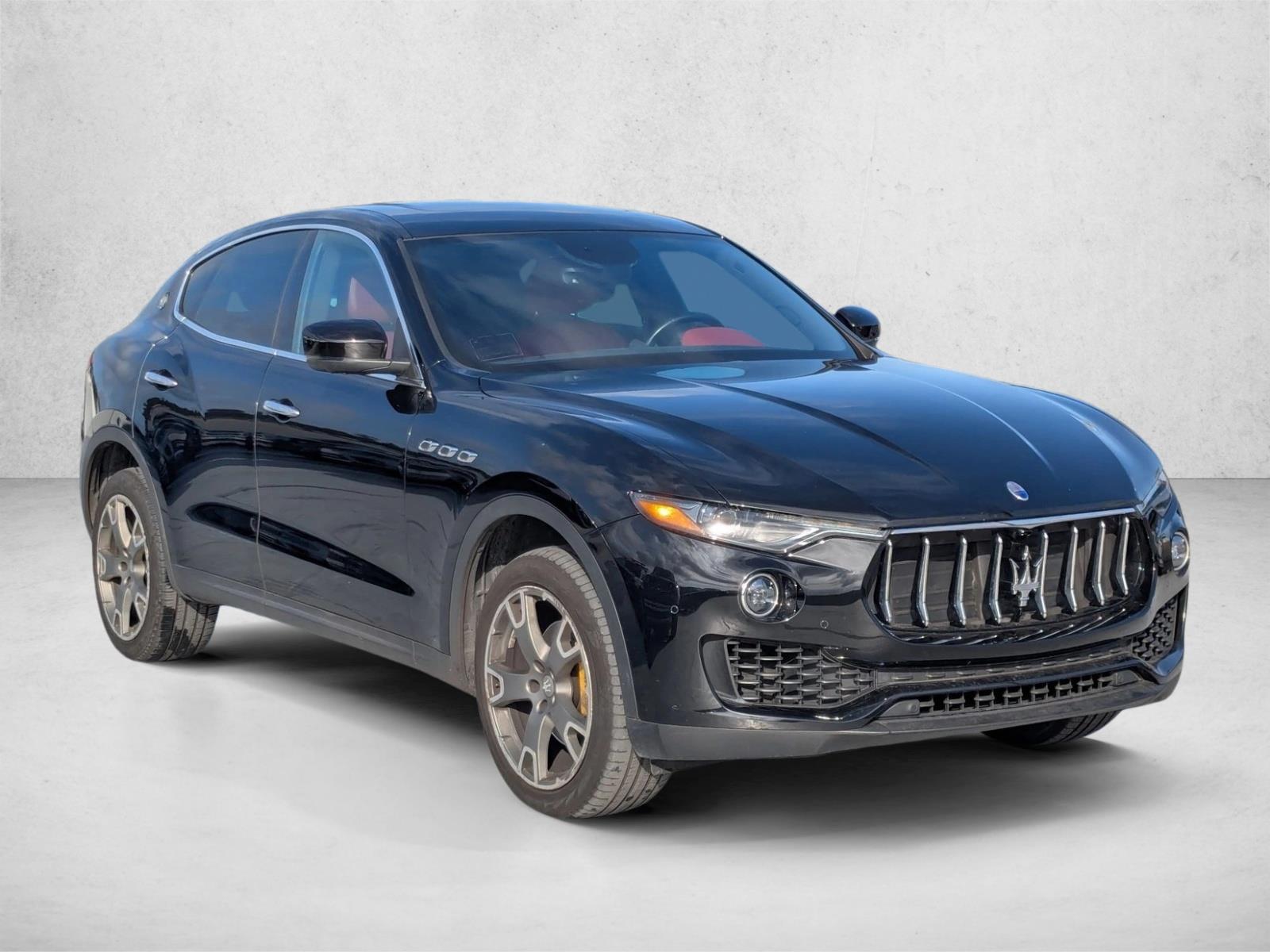 2017 Maserati Levante photo 3