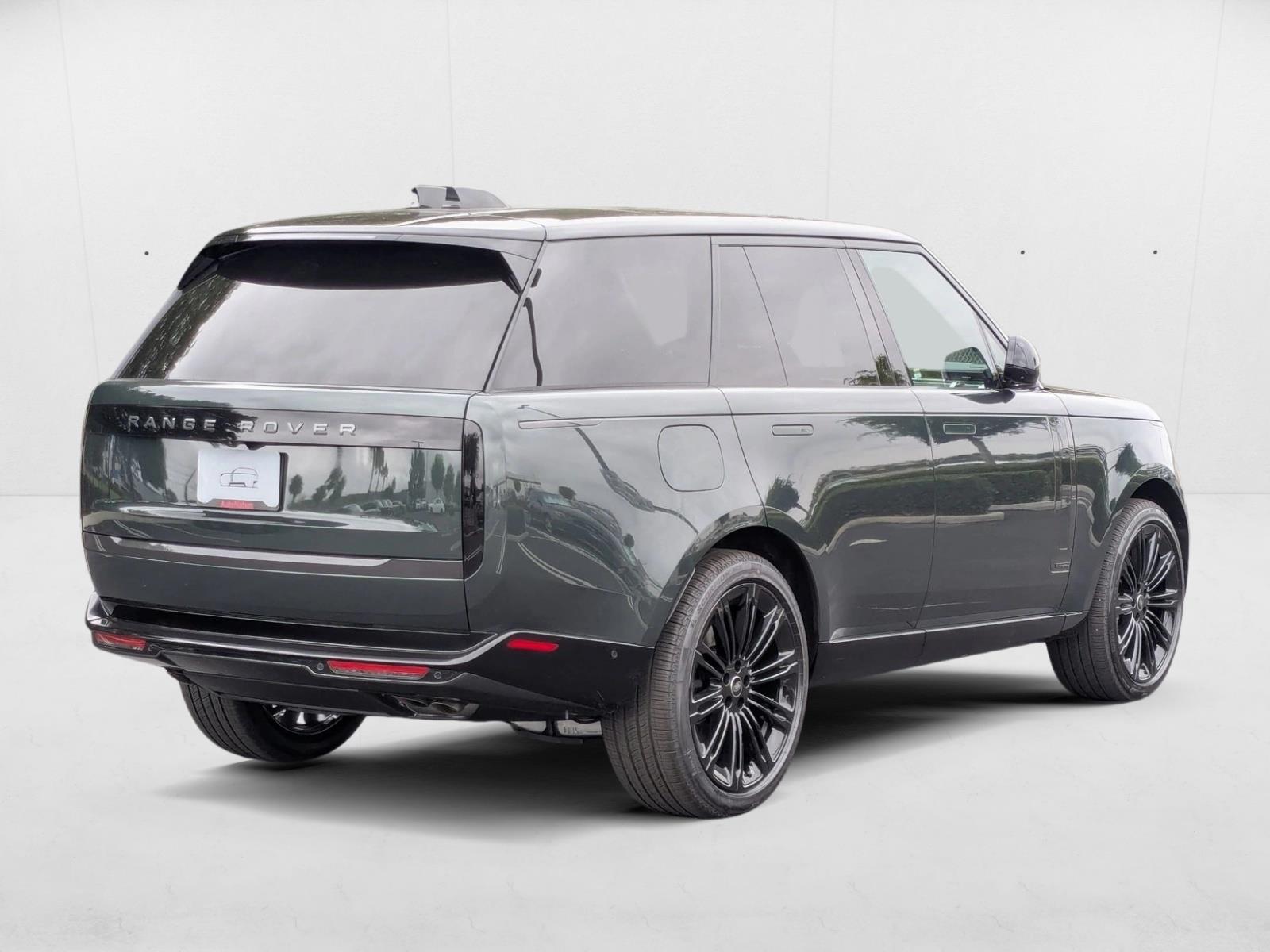 2025 Land Rover Range Rover Autobiography photo 2