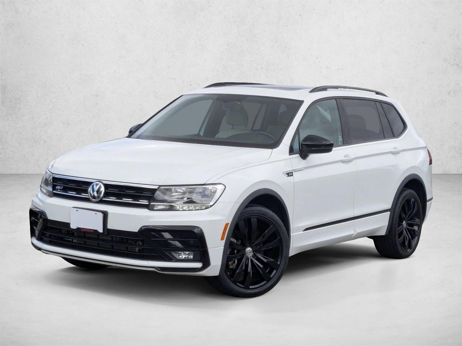 2021 Volkswagen Tiguan 2.0T SE R-Line Black's photo