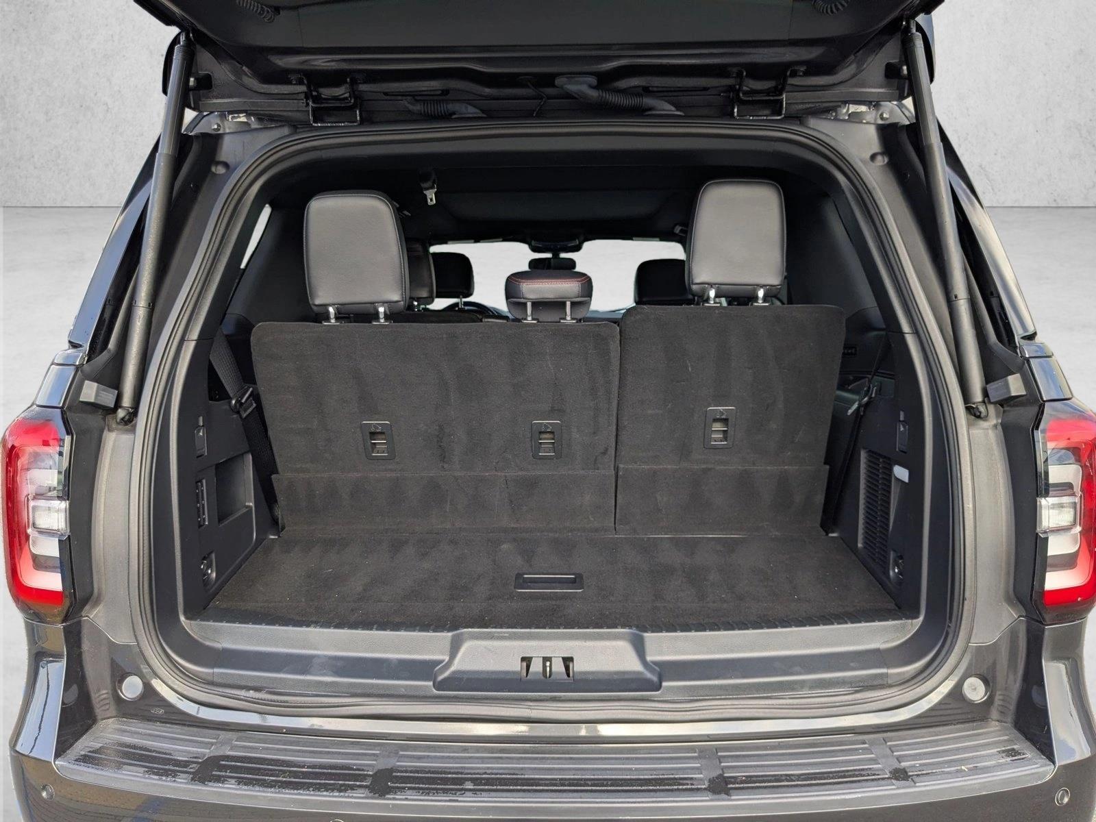 2023 Ford Expedition Limited photo 5