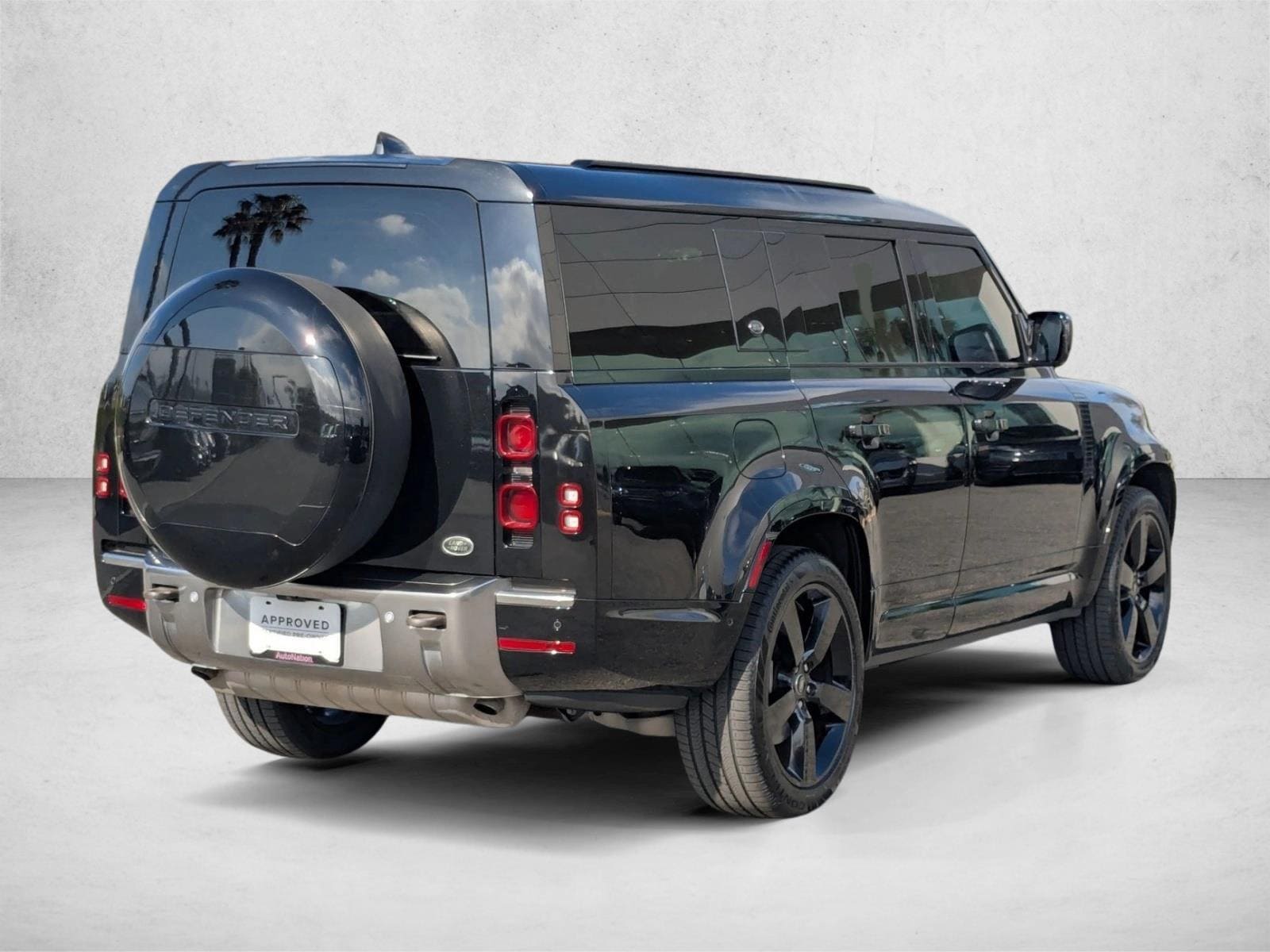 2023 Land Rover Defender 130 SE AWD photo 4