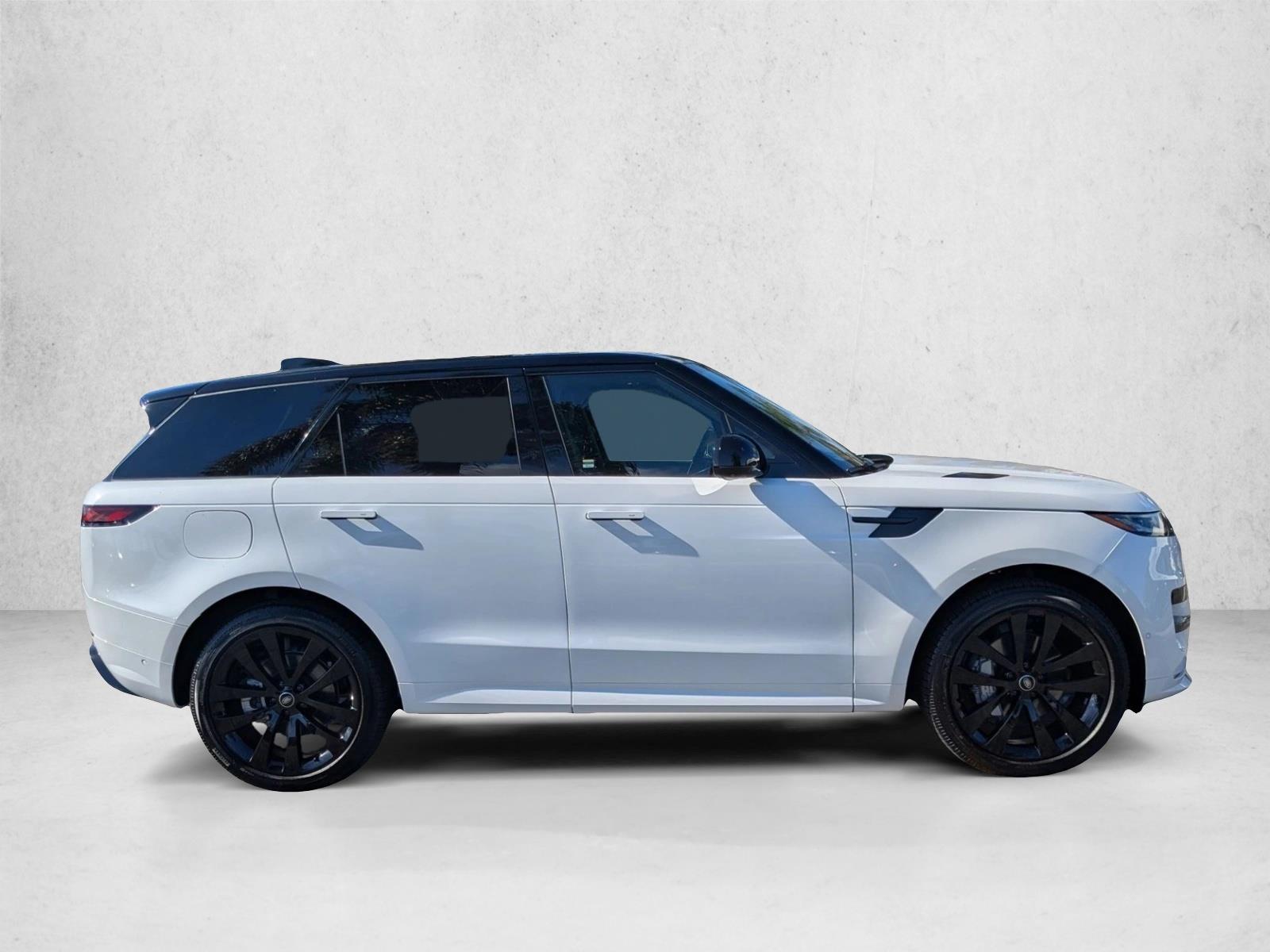 2025 Land Rover Range Rover Sport SE photo 4