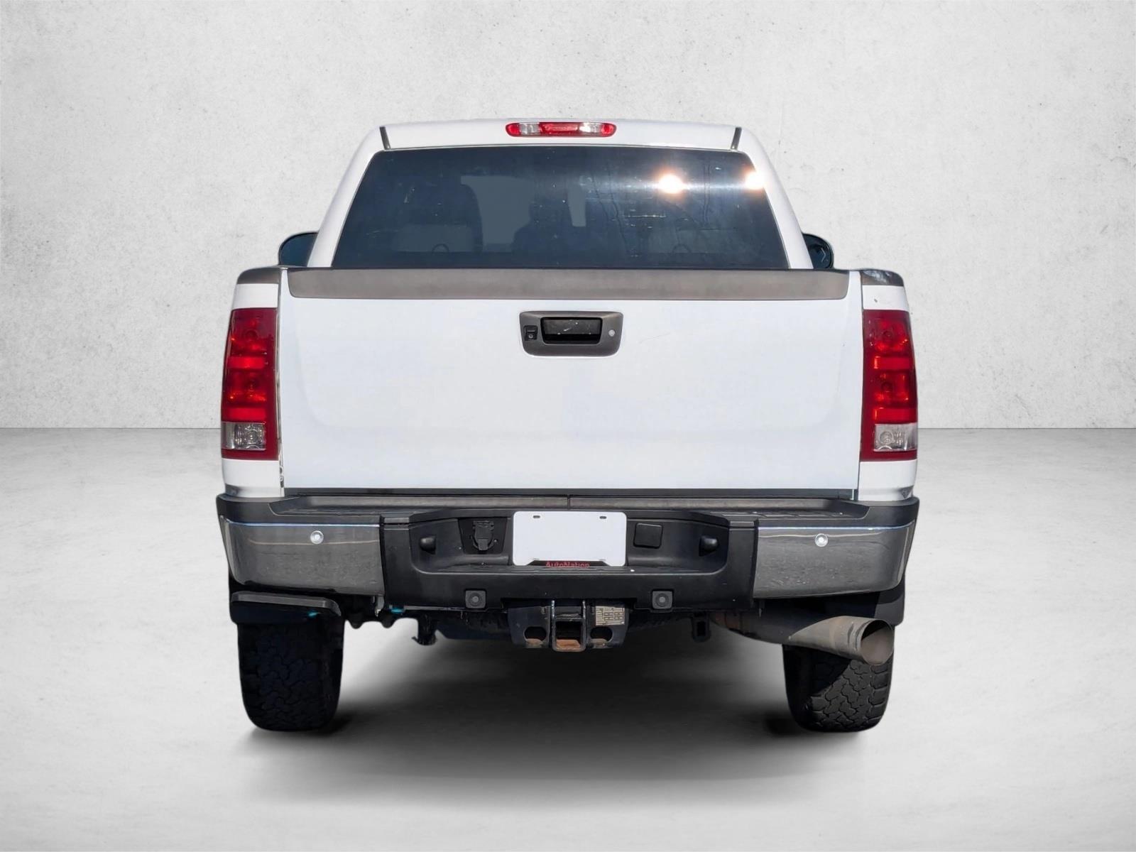 2012 GMC Sierra 2500HD SLT photo 6