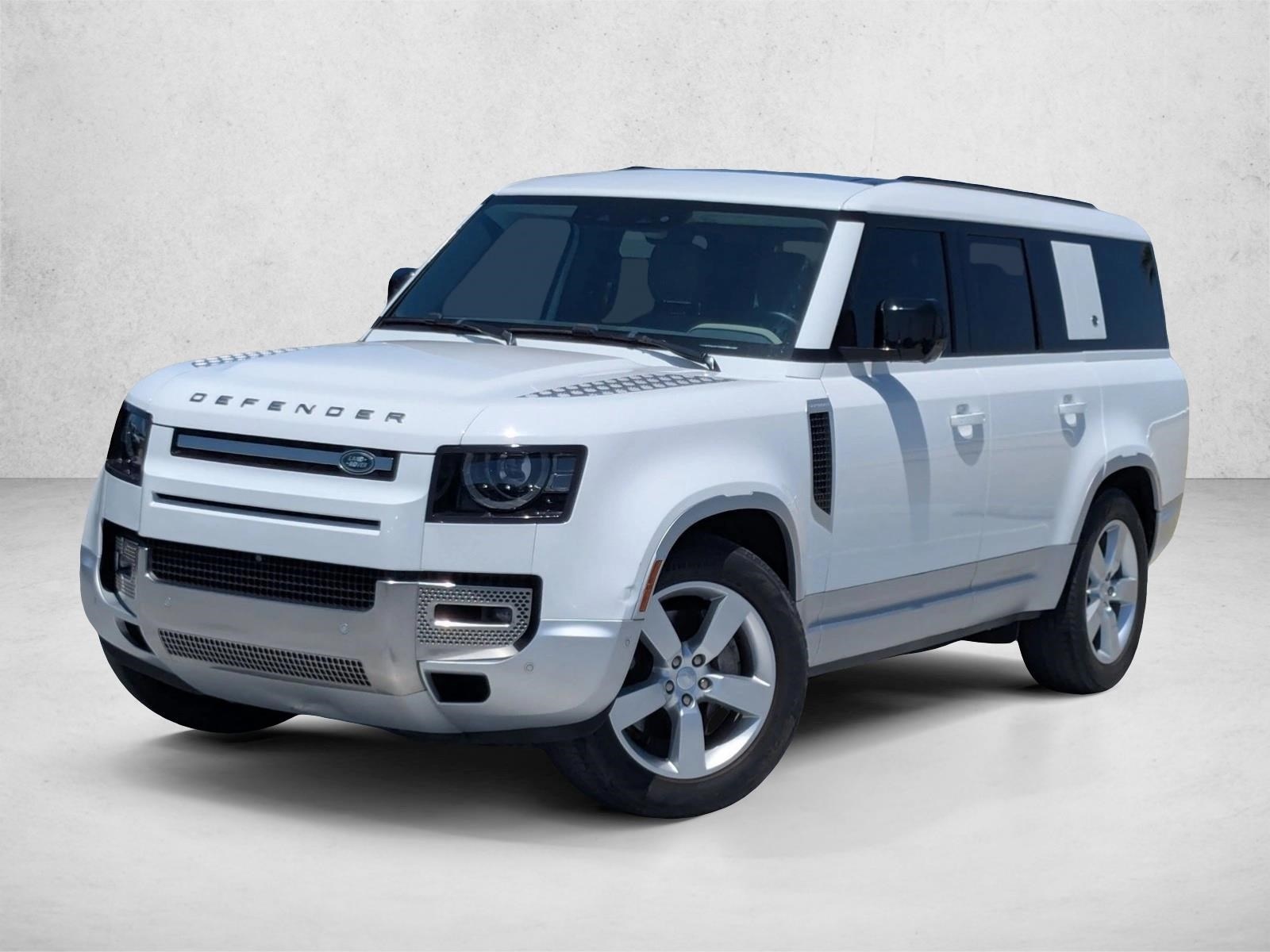 2023 Land Rover Defender SE's photo