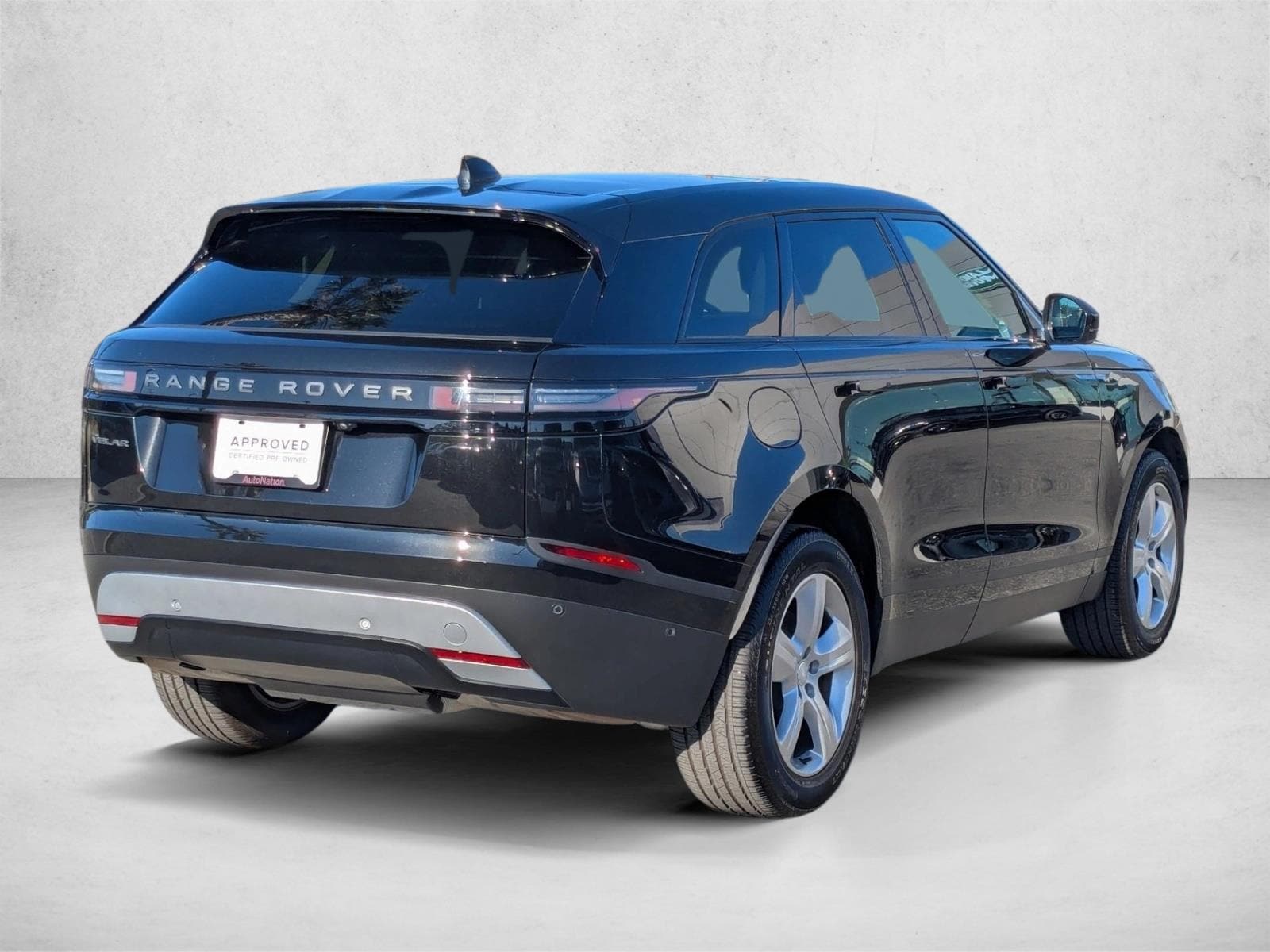 2025 Land Rover Range Rover Velar S photo 5