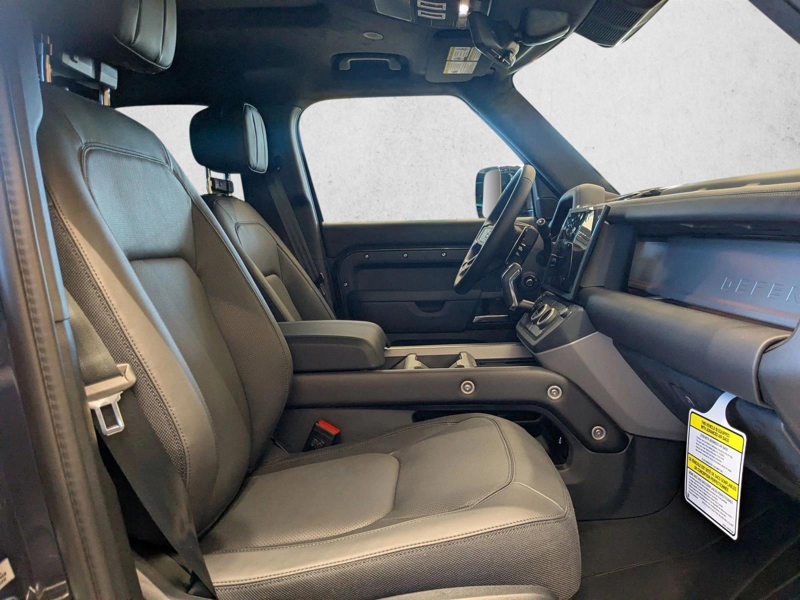 2026 Land Rover Defender V8 - Photo 17