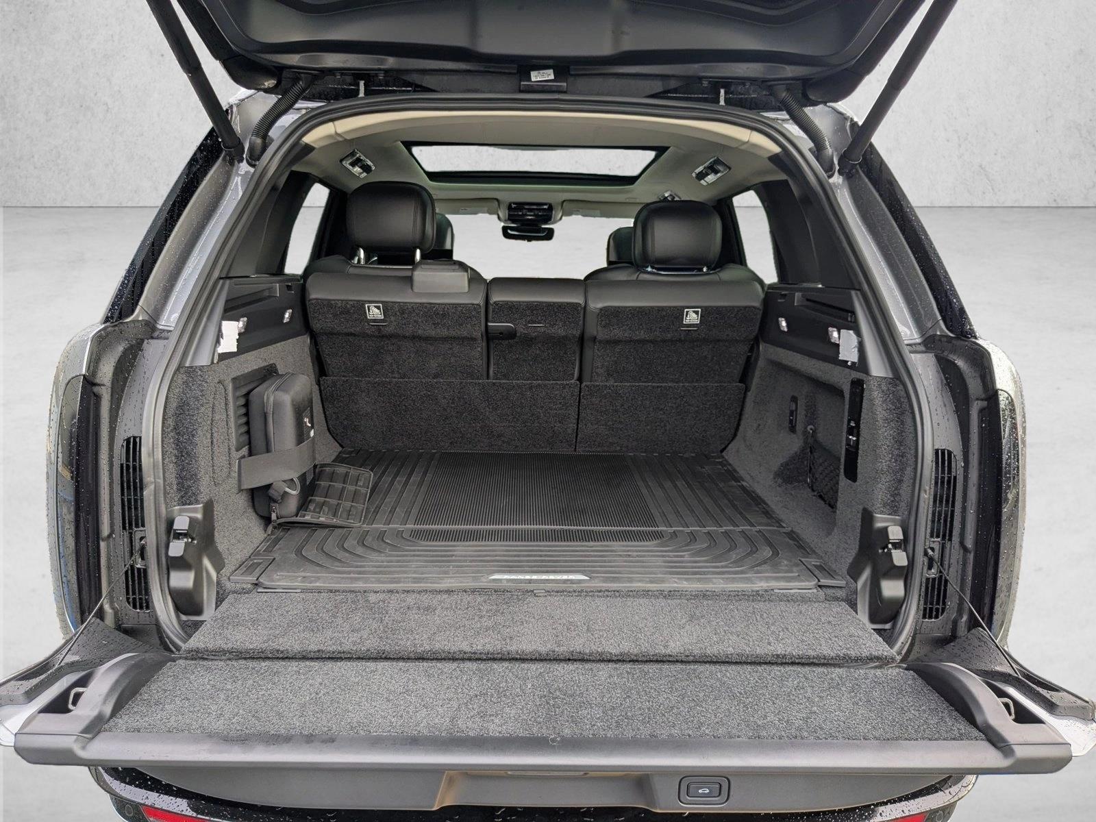 2023 Land Rover Range Rover Autobiography photo 5