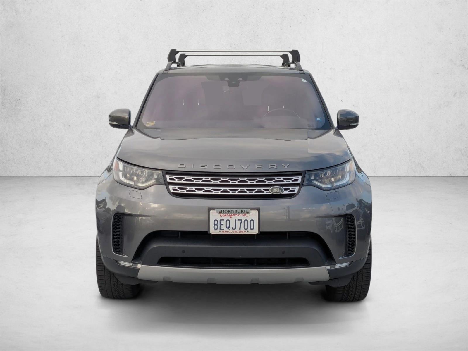 2018 Land Rover Discovery HSE photo 2
