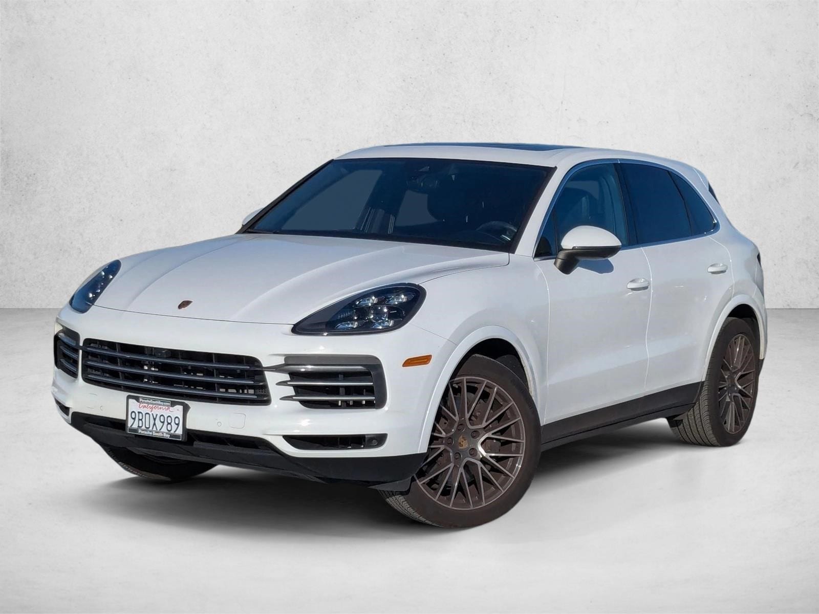 2022 Porsche Cayenne Base's photo