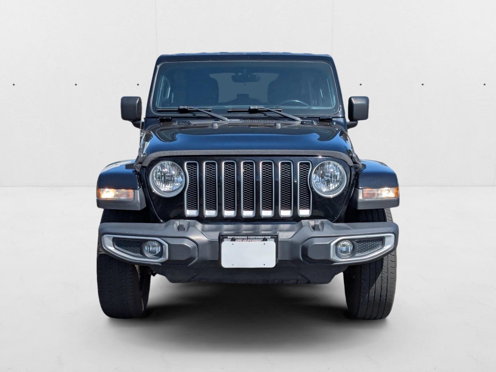 2020 Jeep Wrangler Unlimited Sahara photo 2