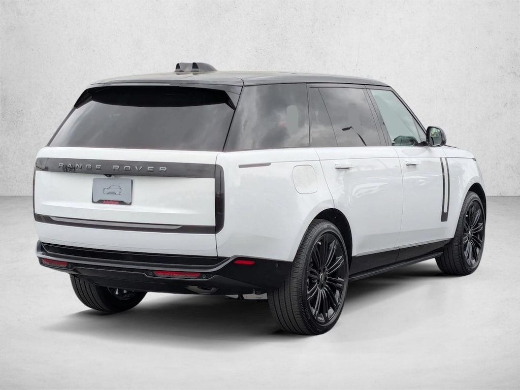 New 2025 Land Rover Range Rover SE Sport Utility