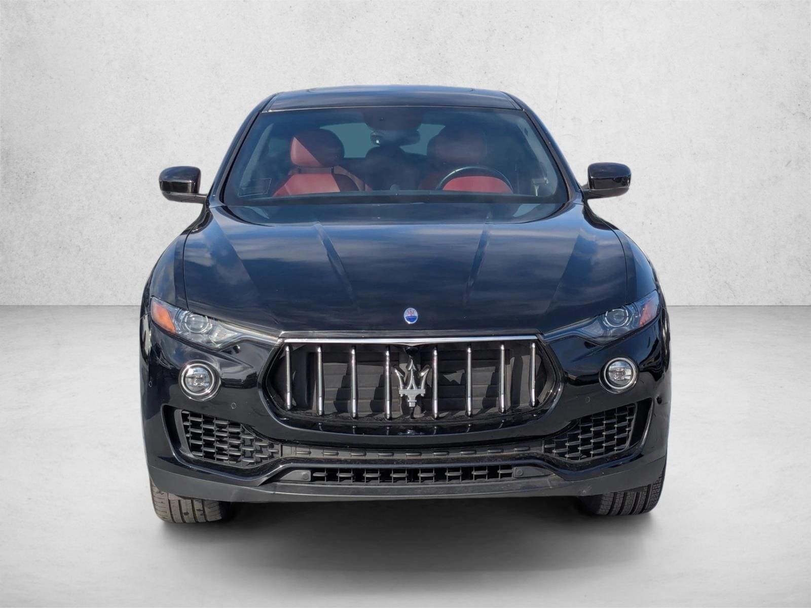 2017 Maserati Levante photo 2