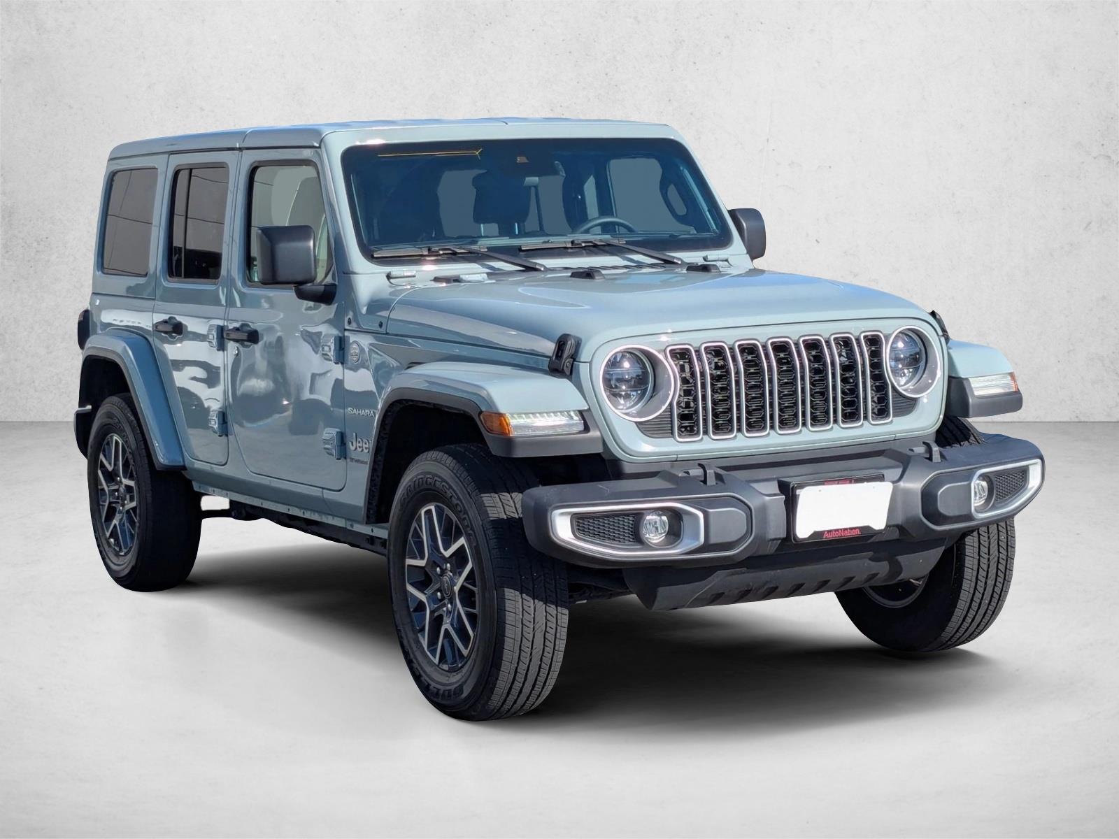 2024 Jeep Wrangler Sahara photo 3