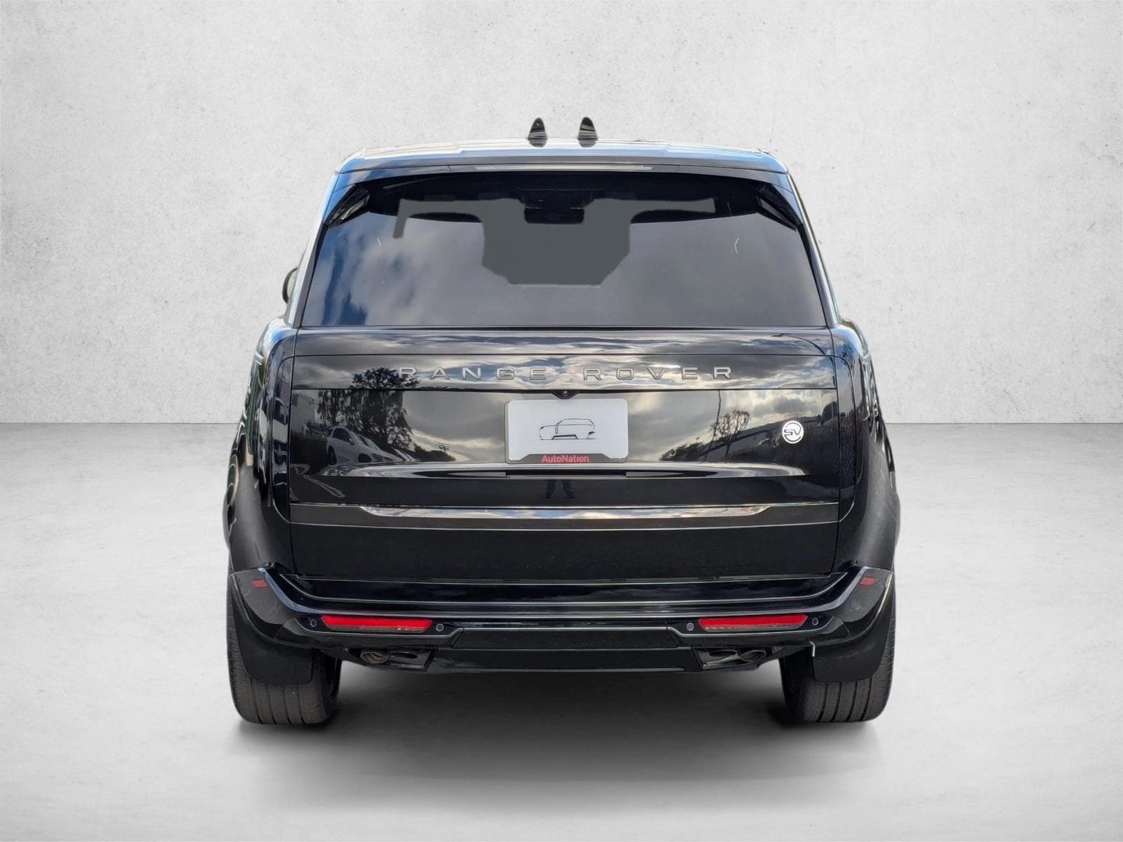 2026 Land Rover Range Rover SV - Photo 8