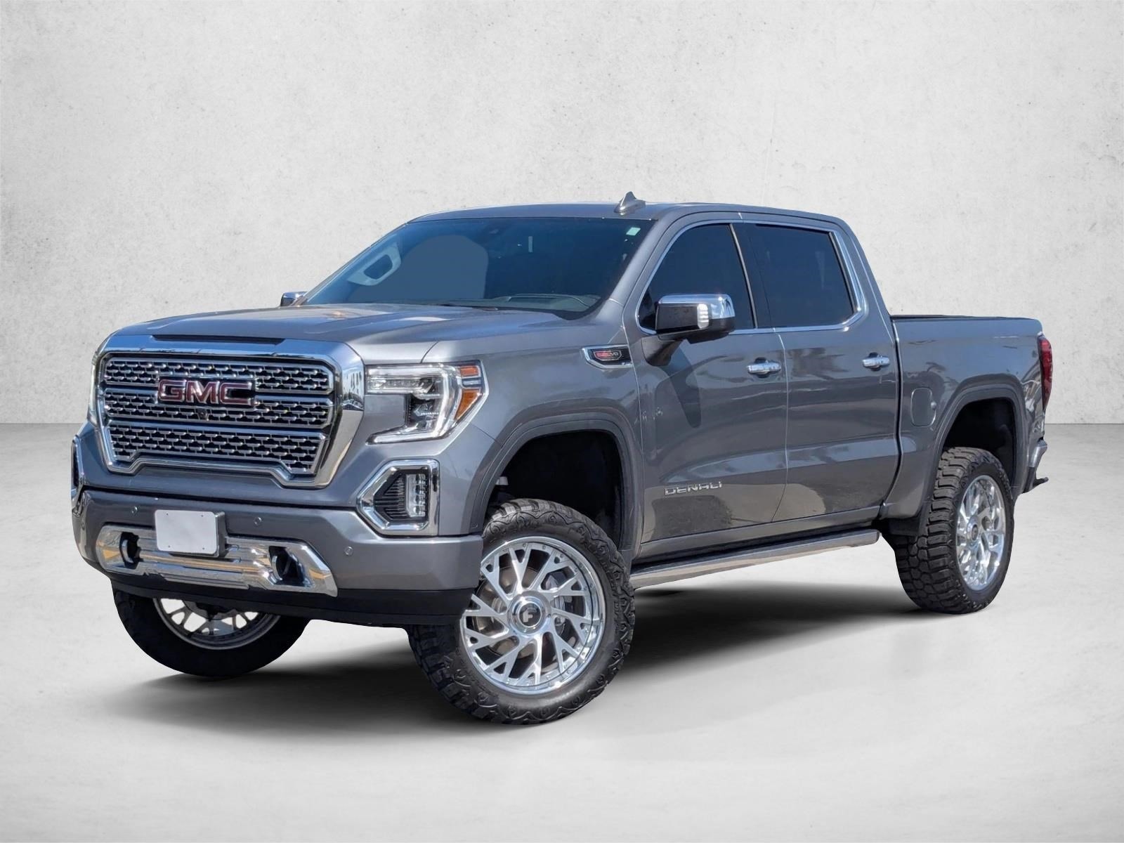 2022 GMC Sierra 4WD Crew Cab Short Box Denali's photo