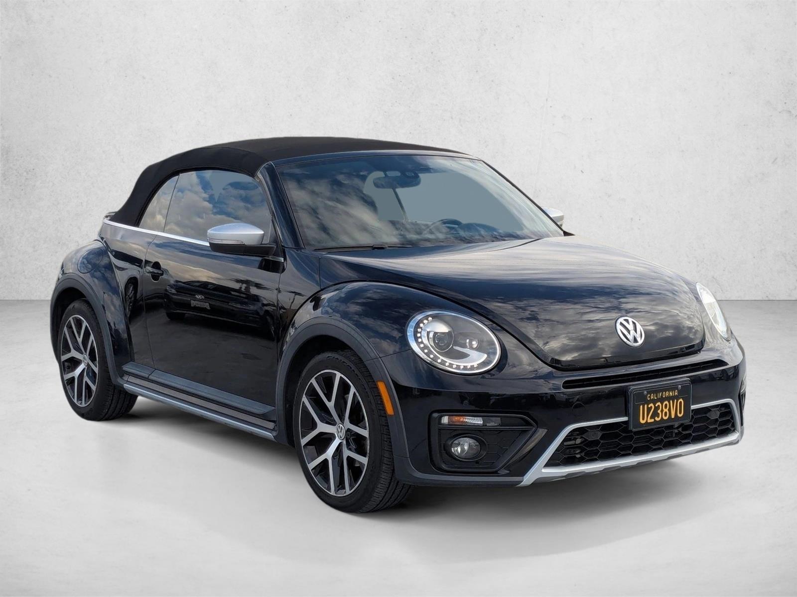 2018 Volkswagen Beetle Dune photo 3