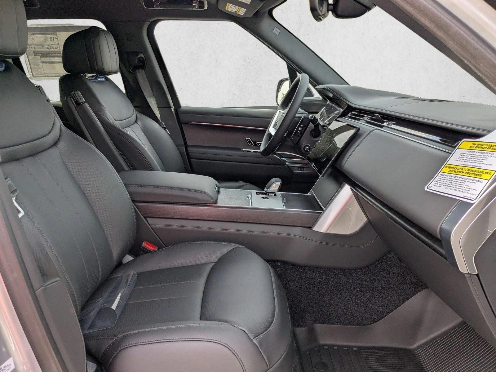 2025 Land Rover Range Rover SE - Photo 17