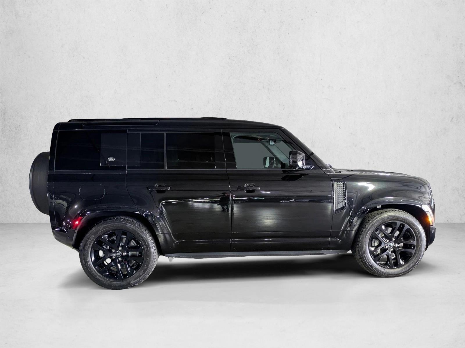 2022 Land Rover Defender 110 XS Edition photo 4